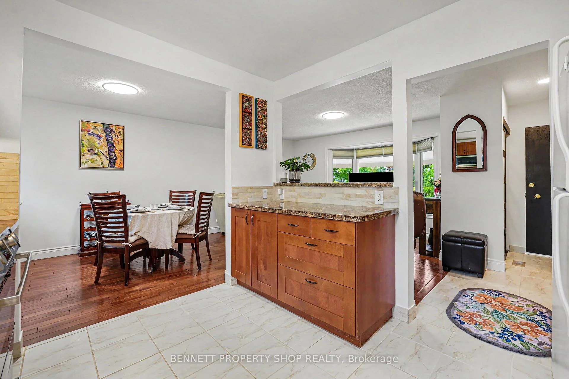 Photo 21 of 2736 Stone Crescent, Ottawa, Redwood Park — HOMEH