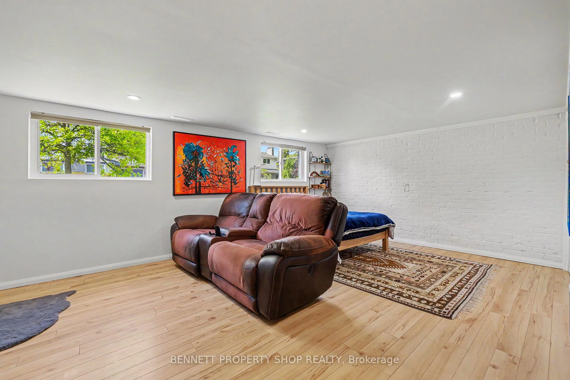 Photo 36 of 2736 Stone Crescent, Ottawa, Redwood Park — HOMEH