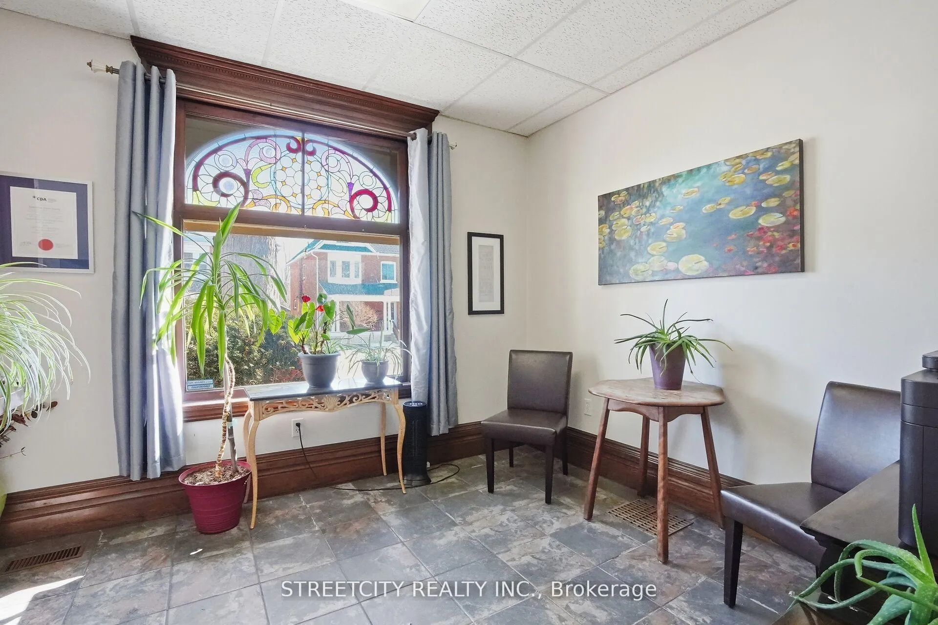 Photo 4 of 24 Hincks Street, St. Thomas — HOMEH
