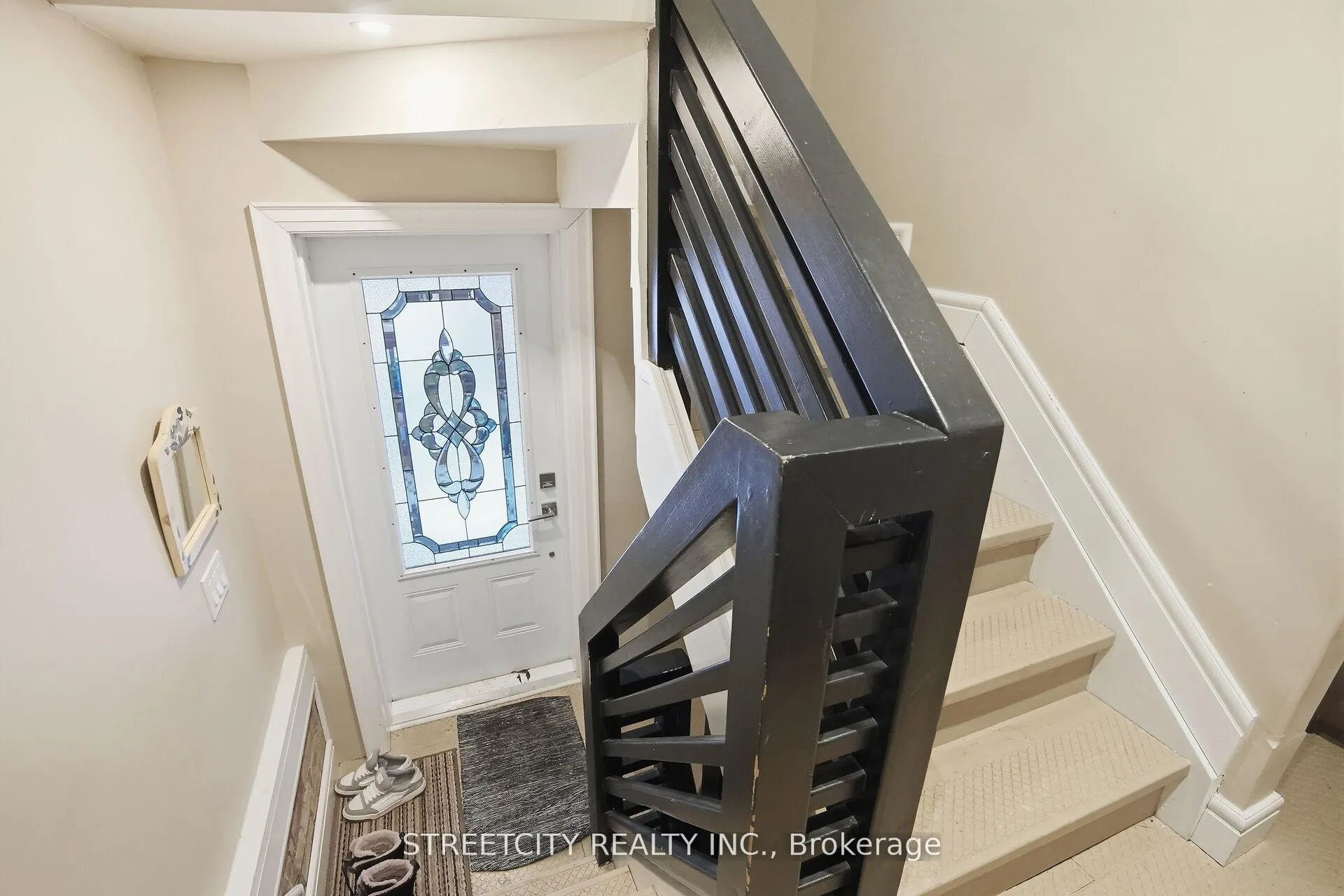 Photo 20 of 24 Hincks Street, St. Thomas — HOMEH