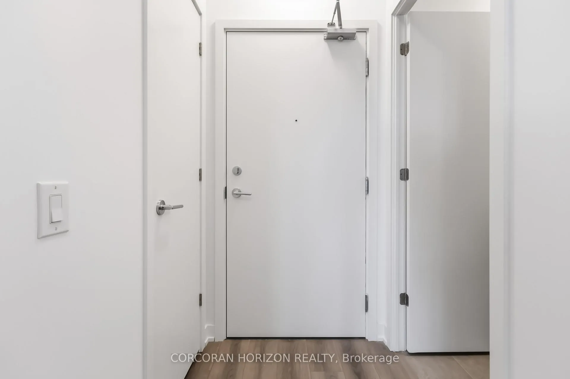 Photo 3 of Unit 805, 7439 Kingston Road, Scarborough, Rouge — HOMEH