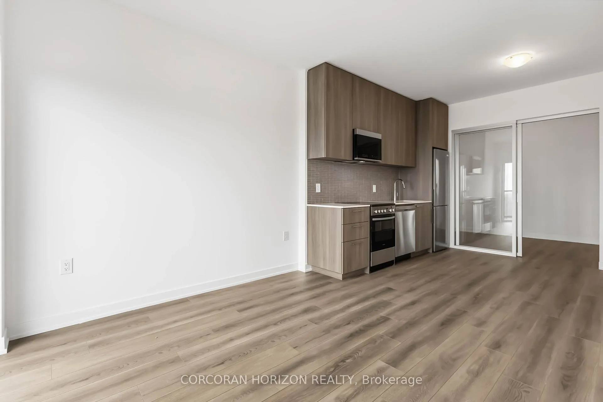 Photo 11 of Unit 805, 7439 Kingston Road, Scarborough, Rouge — HOMEH