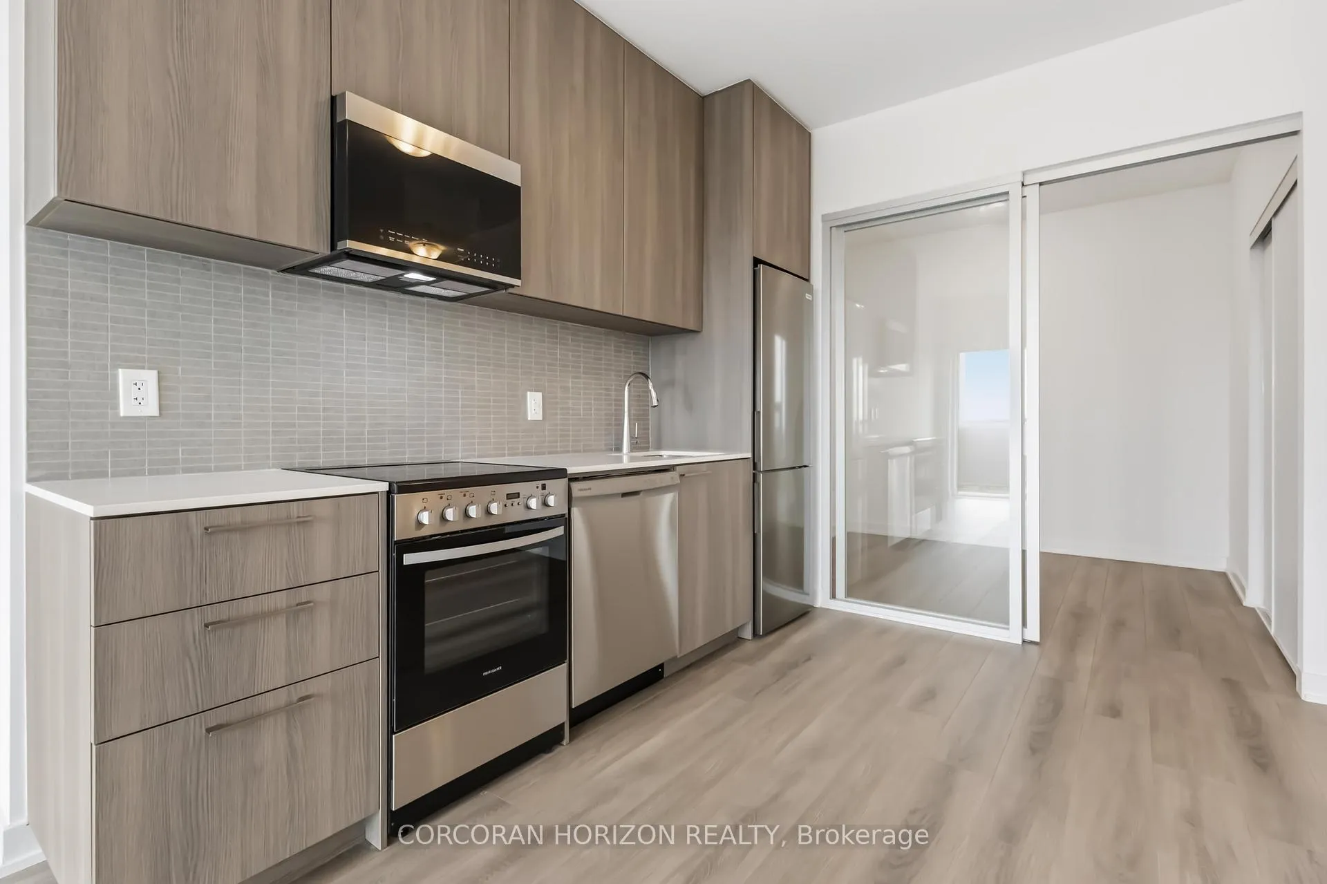 Photo 12 of Unit 805, 7439 Kingston Road, Scarborough, Rouge — HOMEH