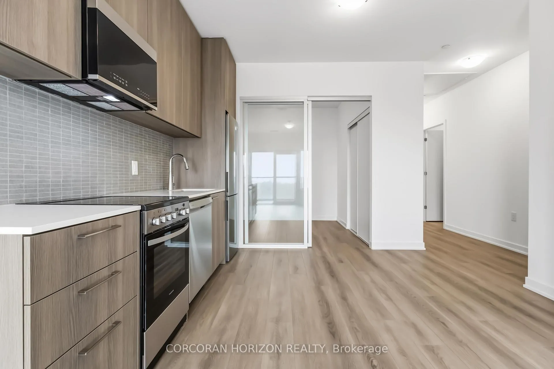 Photo 13 of Unit 805, 7439 Kingston Road, Scarborough, Rouge — HOMEH
