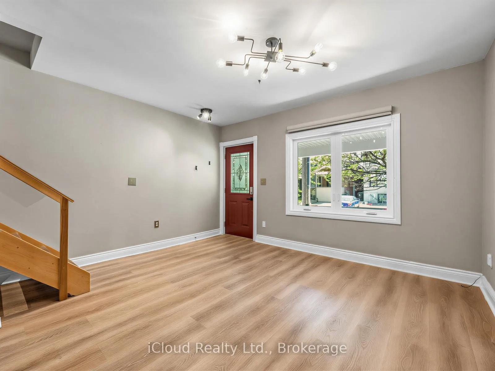 Photo 5 of 192 Gledhill Avenue, Toronto, Woodbine-Lumsden — HOMEH