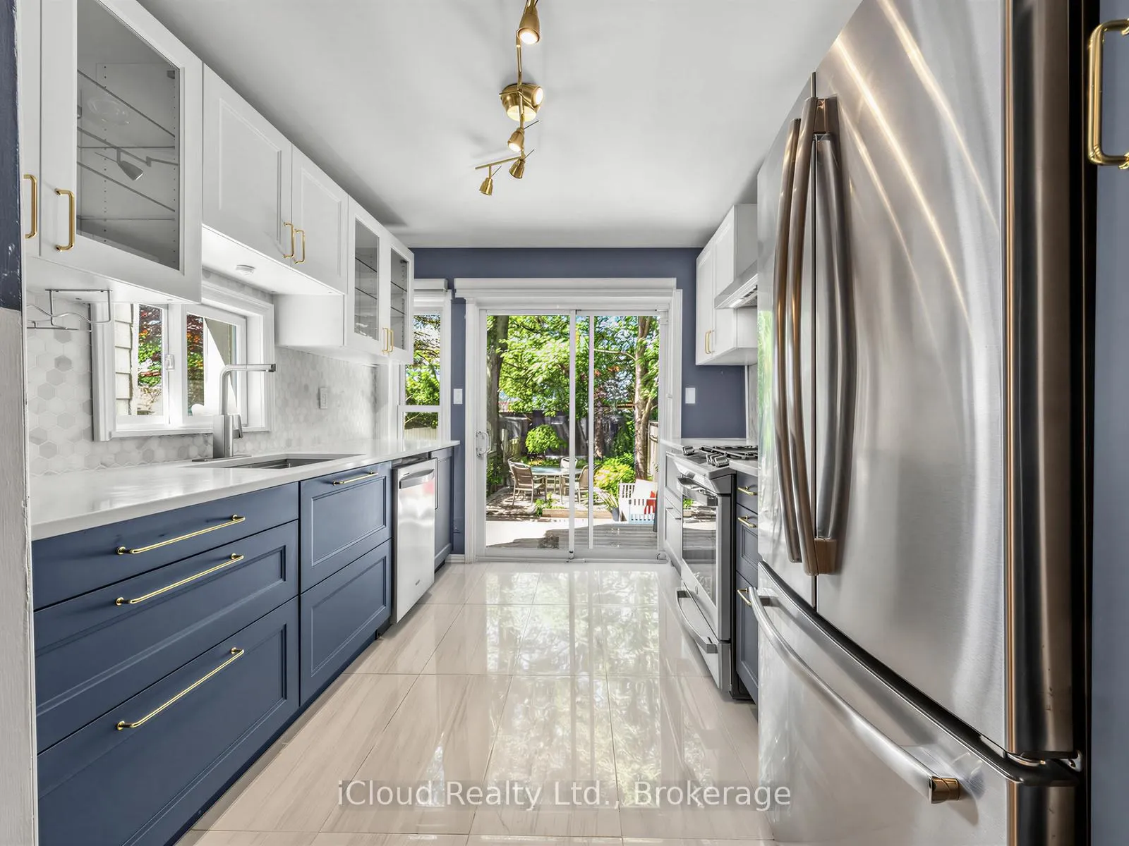 Photo 10 of 192 Gledhill Avenue, Toronto, Woodbine-Lumsden — HOMEH