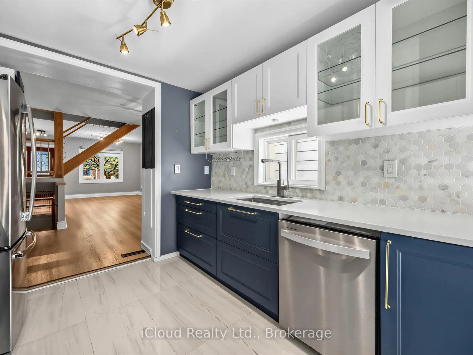 Photo 13 of 192 Gledhill Avenue, Toronto, Woodbine-Lumsden — HOMEH