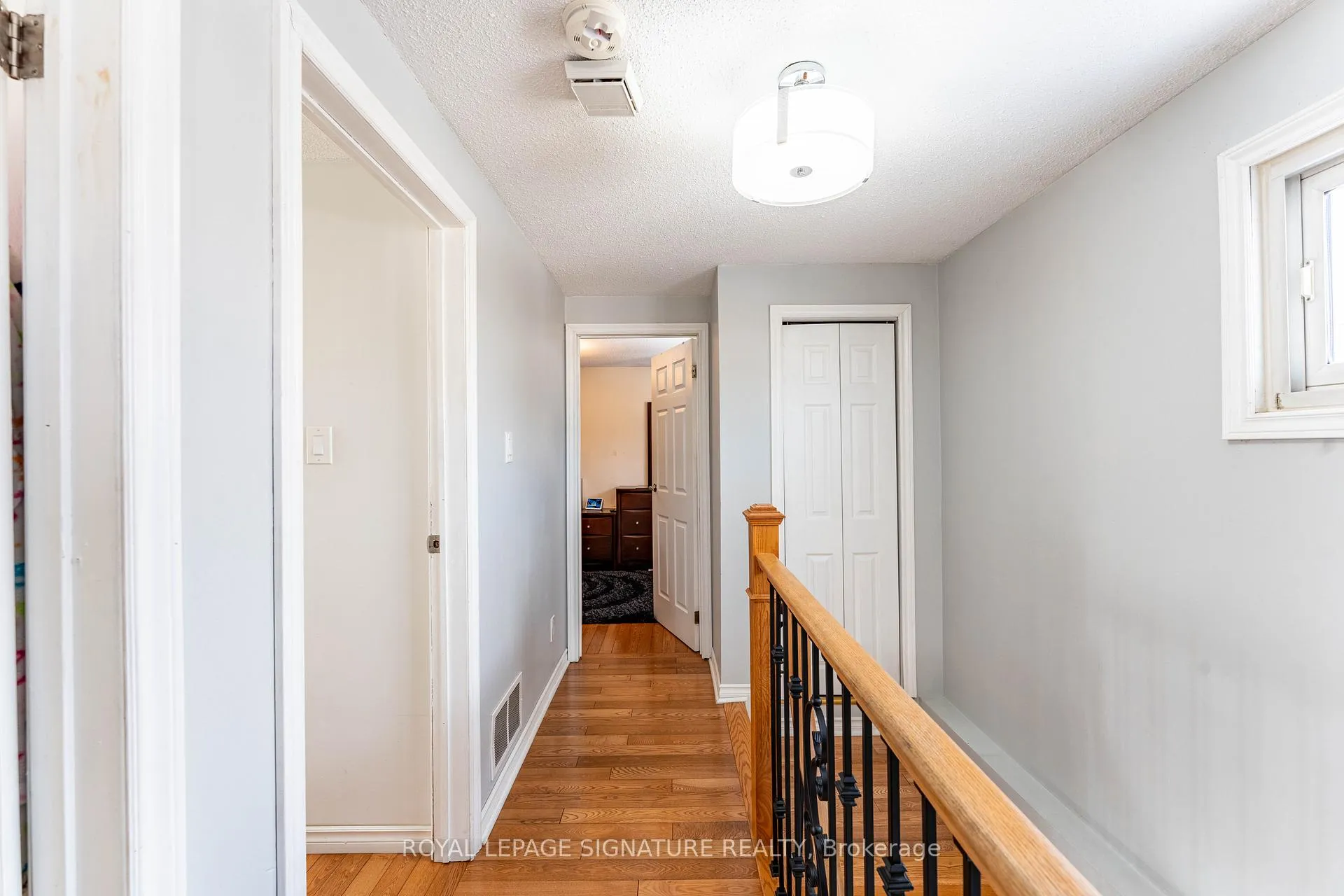 Photo 25 of 25 Hun Crescent, Etobicoke, West Humber-Clairville — HOMEH