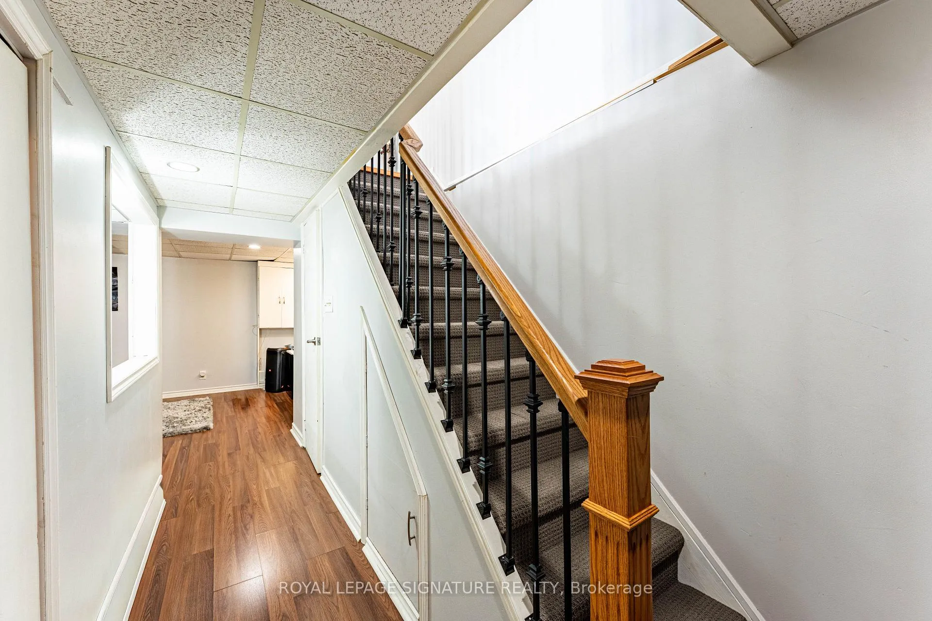 Photo 37 of 25 Hun Crescent, Etobicoke, West Humber-Clairville — HOMEH