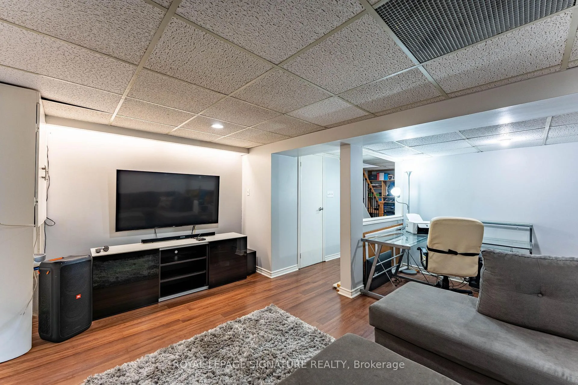 Photo 40 of 25 Hun Crescent, Etobicoke, West Humber-Clairville — HOMEH