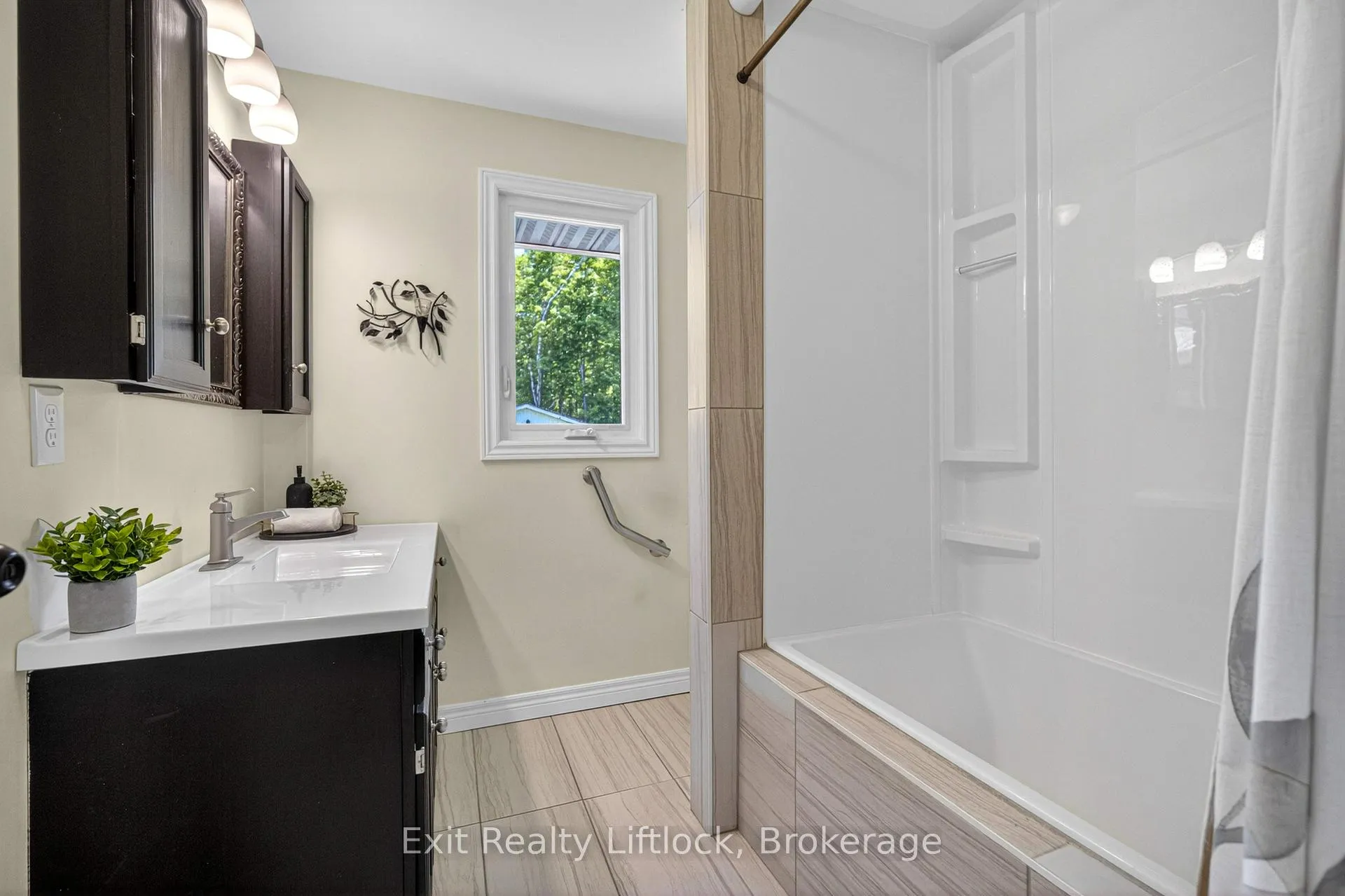 Photo 23 of 645 Birchview Road S, Douro-Dummer — HOMEH