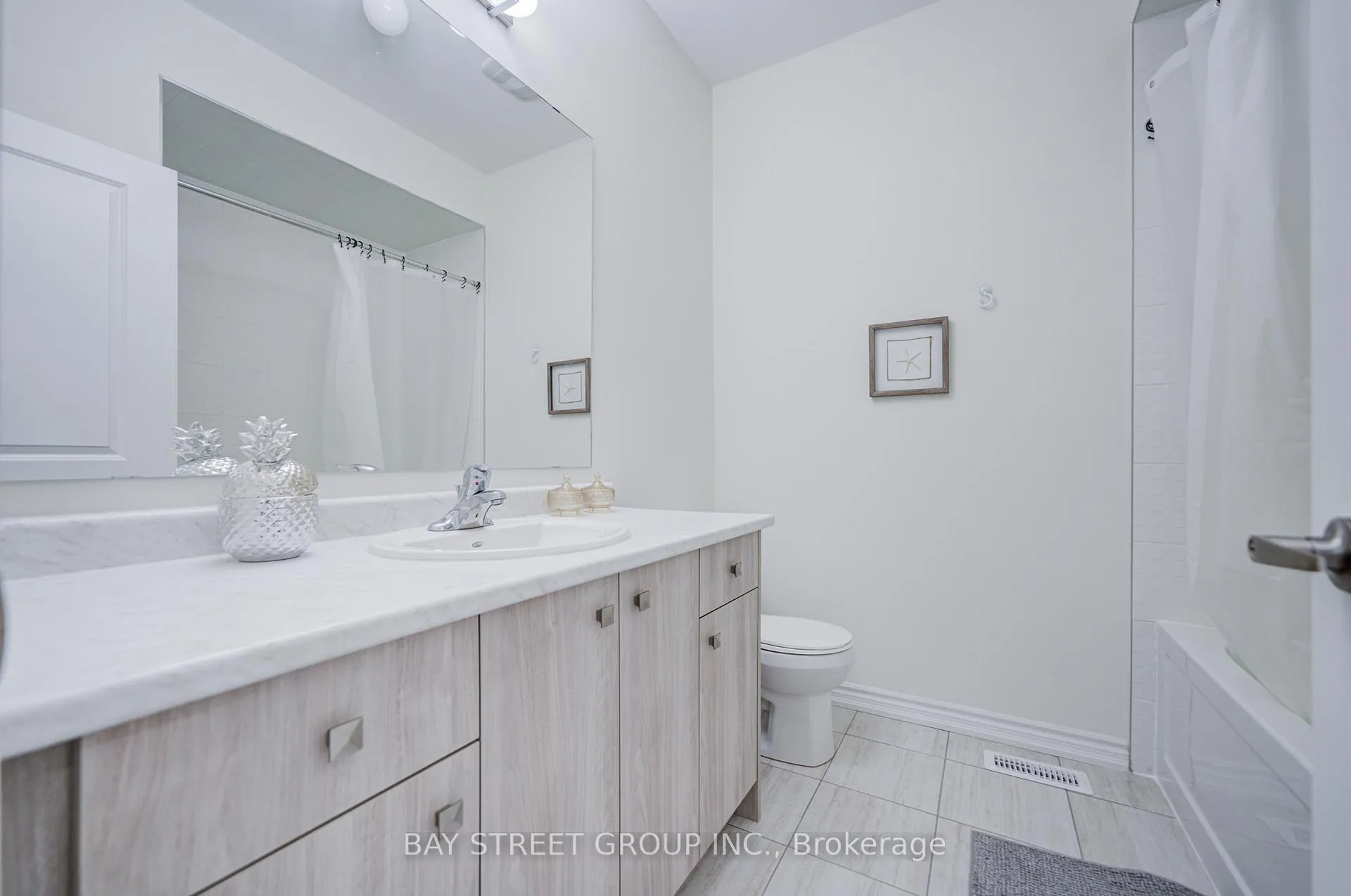 Photo 1 of 2916 Nakina Street, Pickering, Rural Pickering — HOMEH