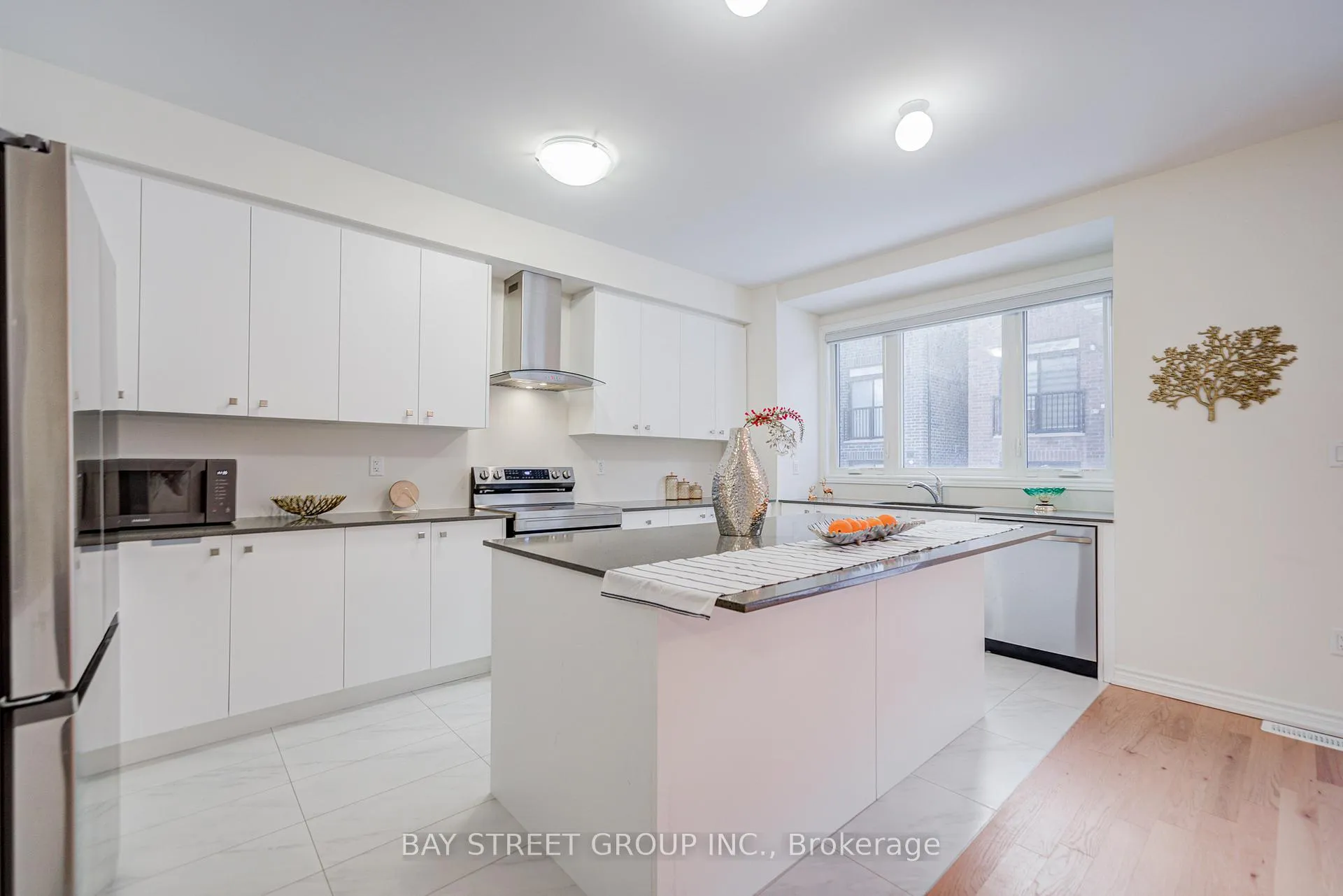 Photo 10 of 2916 Nakina Street, Pickering, Rural Pickering — HOMEH