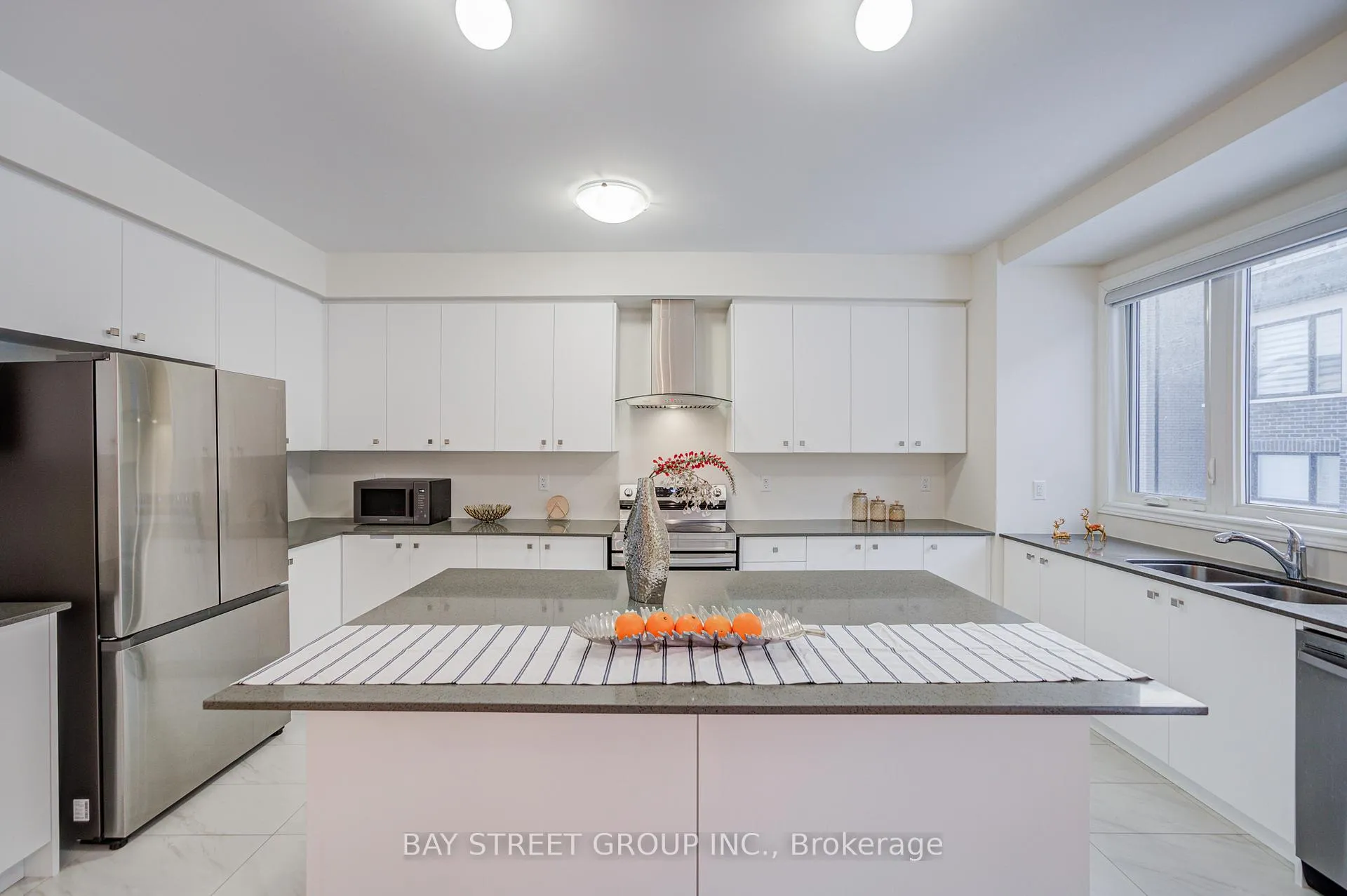 Photo 11 of 2916 Nakina Street, Pickering, Rural Pickering — HOMEH
