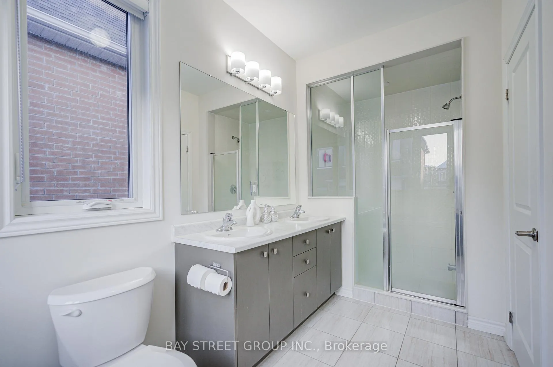 Photo 14 of 2916 Nakina Street, Pickering, Rural Pickering — HOMEH