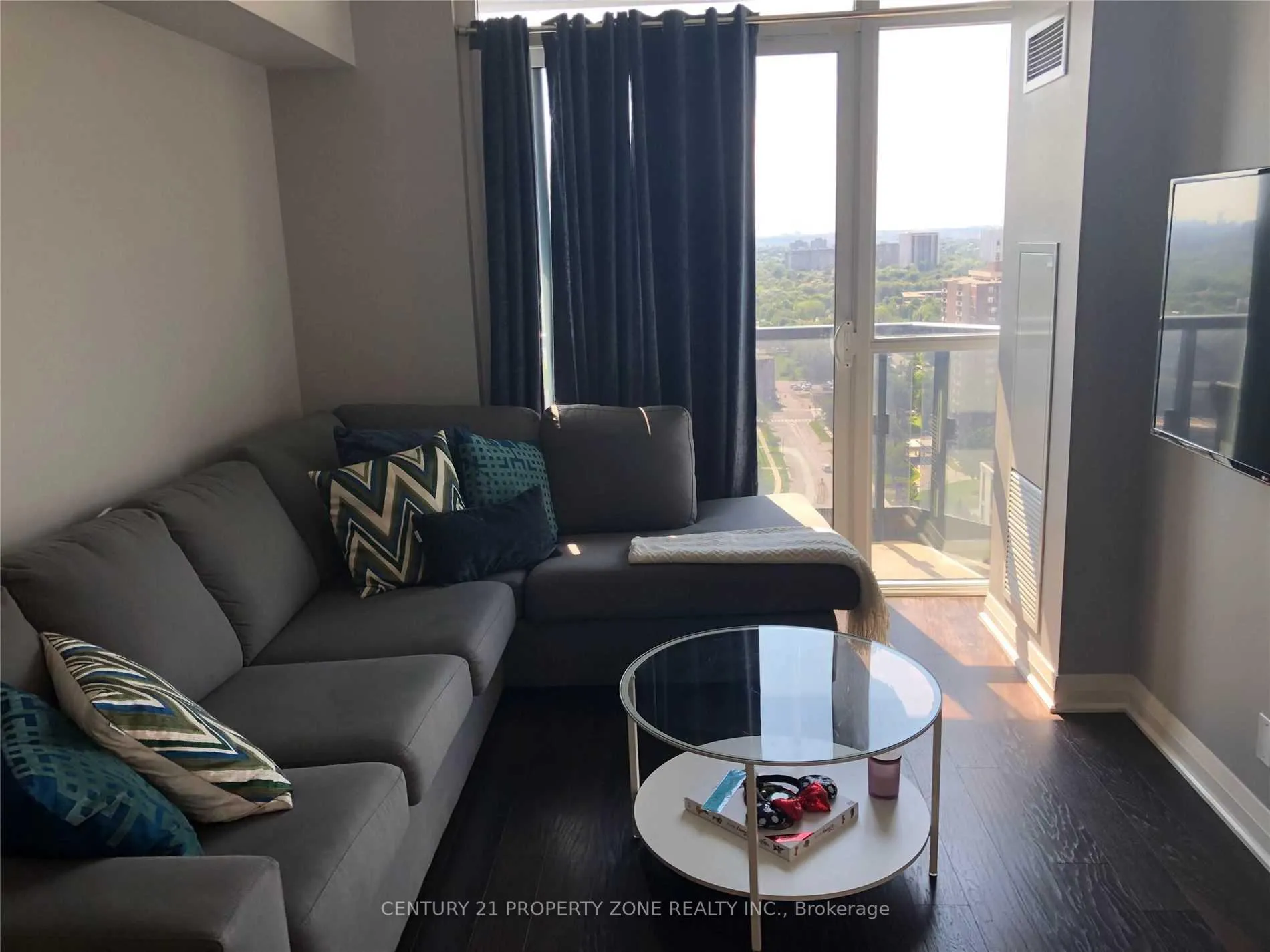 Photo 8 of Unit 2209, 5 Valhalla Inn Road, Etobicoke, Islington-City Centre West — HOMEH