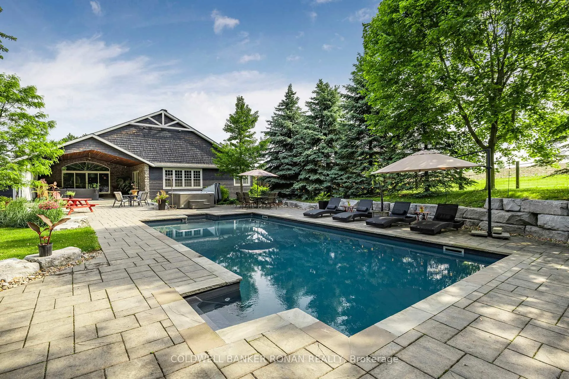 Photo 2 of 6643 3rd Line, New Tecumseth, Rural New Tecumseth — HOMEH