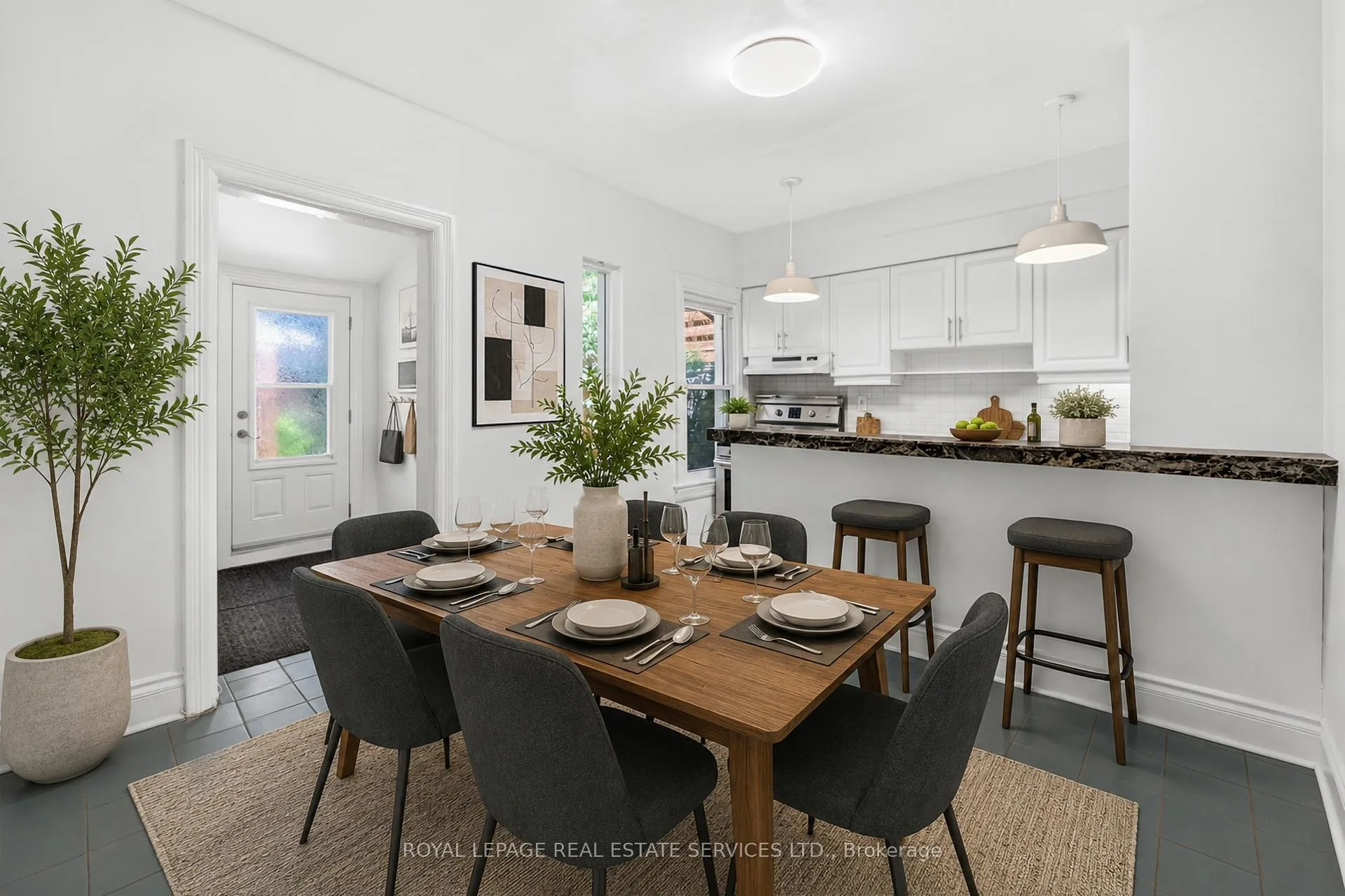 Photo 17 of 32 Hillsview Avenue, Toronto, High Park North — HOMEH