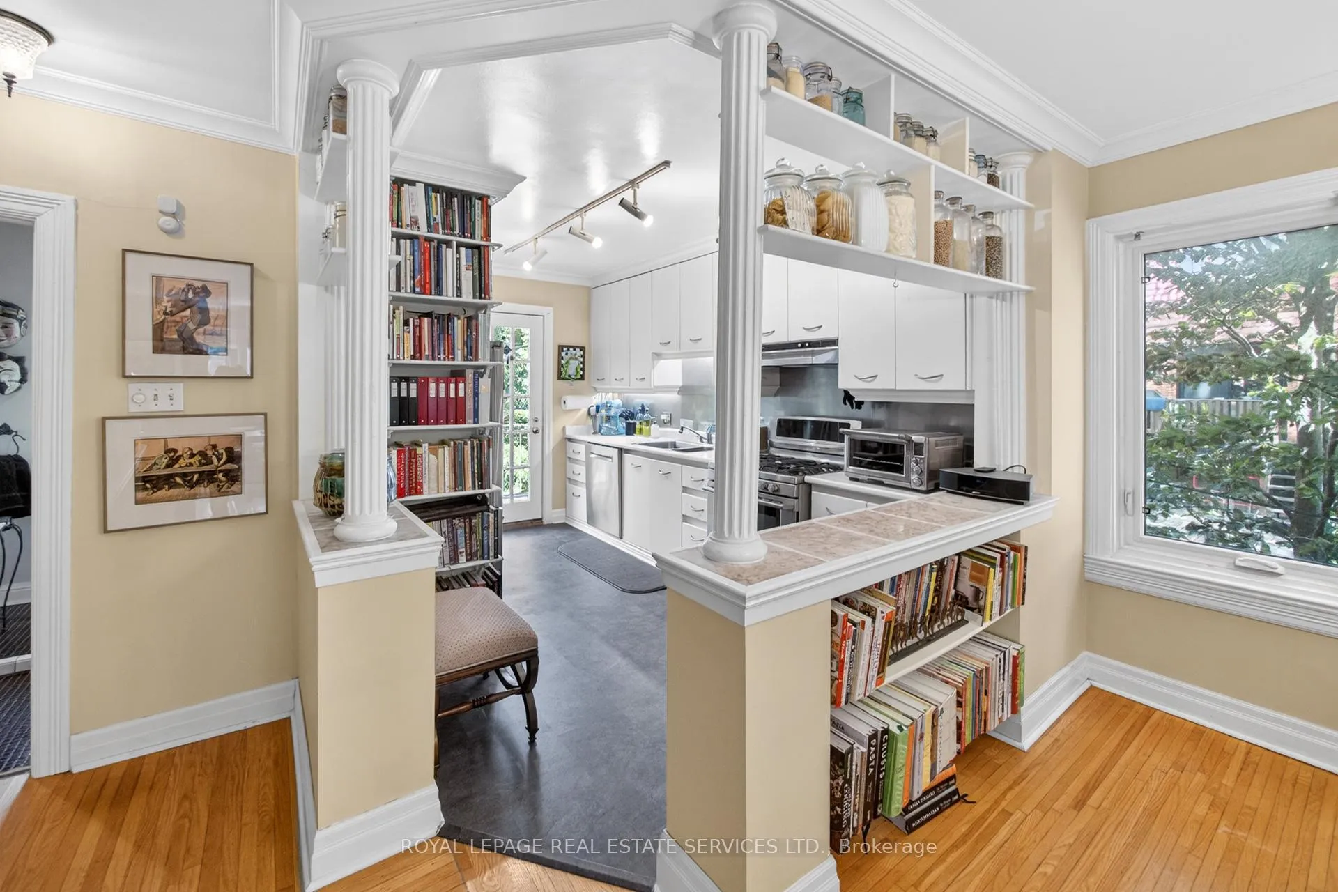 Photo 25 of 32 Hillsview Avenue, Toronto, High Park North — HOMEH