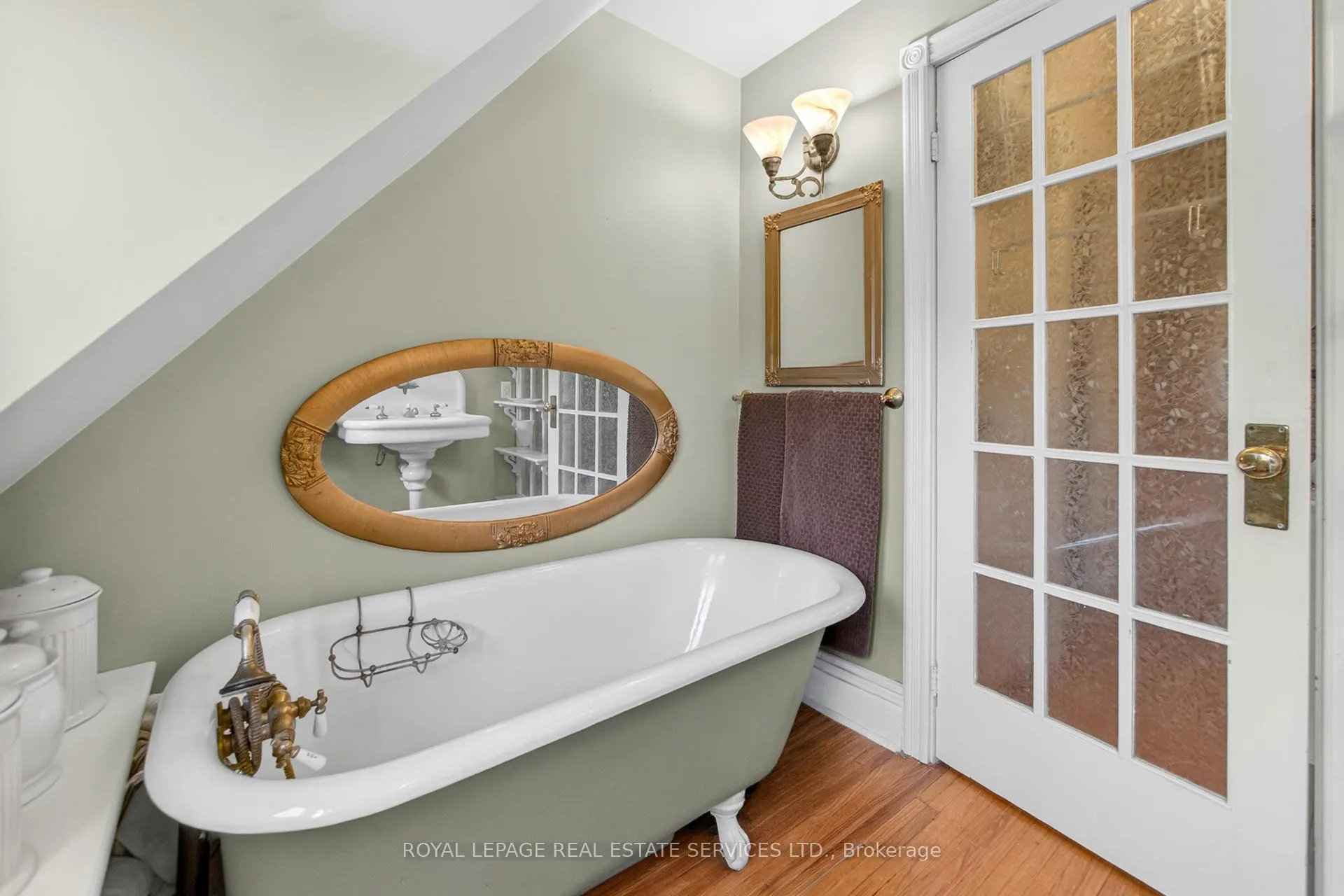 Photo 37 of 32 Hillsview Avenue, Toronto, High Park North — HOMEH
