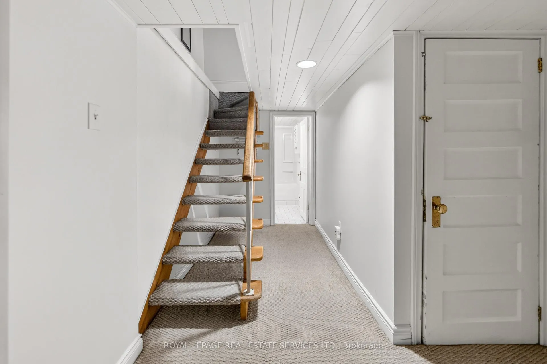 Photo 39 of 32 Hillsview Avenue, Toronto, High Park North — HOMEH