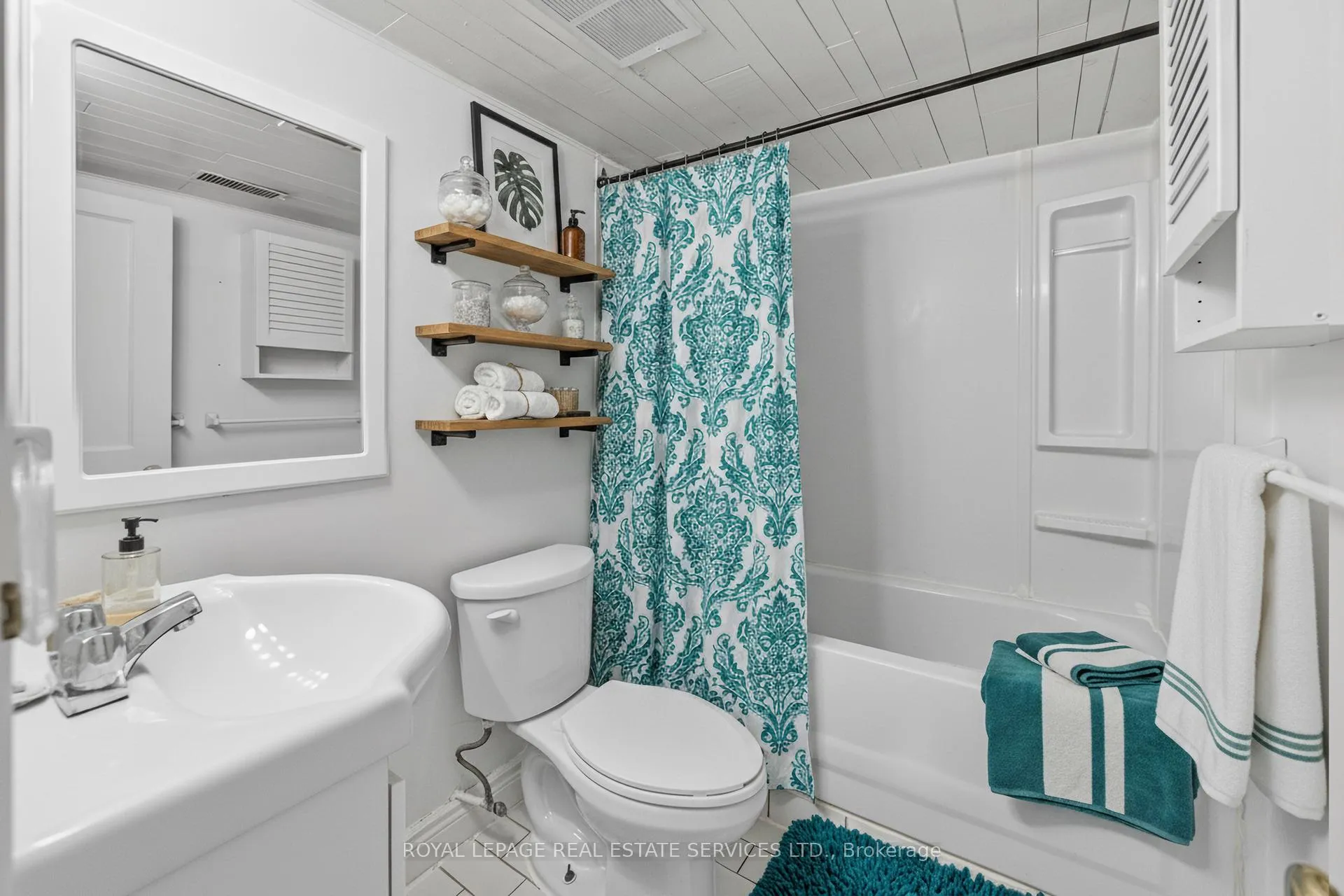 Photo 42 of 32 Hillsview Avenue, Toronto, High Park North — HOMEH