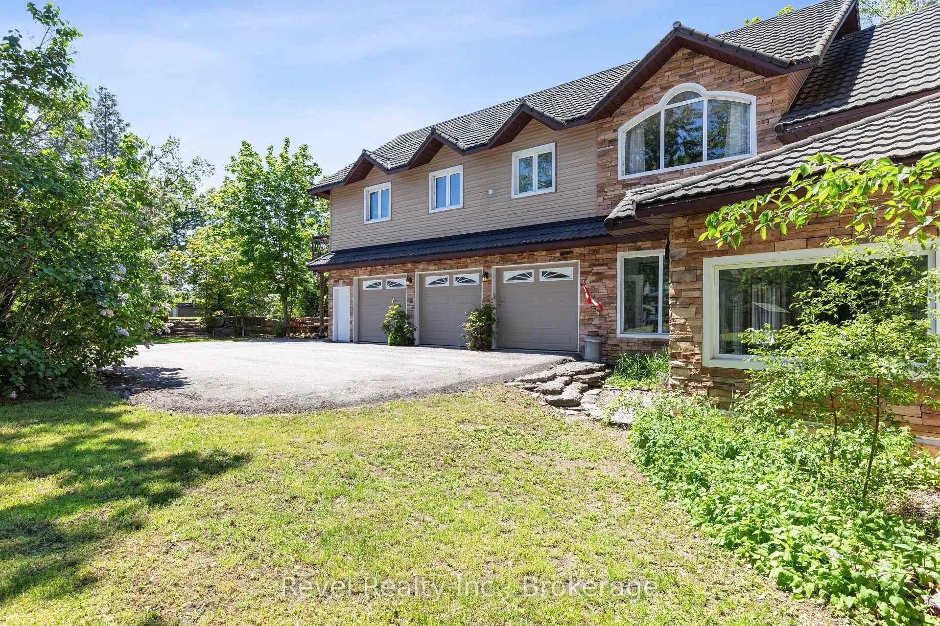 Photo 61 of 75 Meachin Drive, Kawartha Lakes, Verulam — HOMEH
