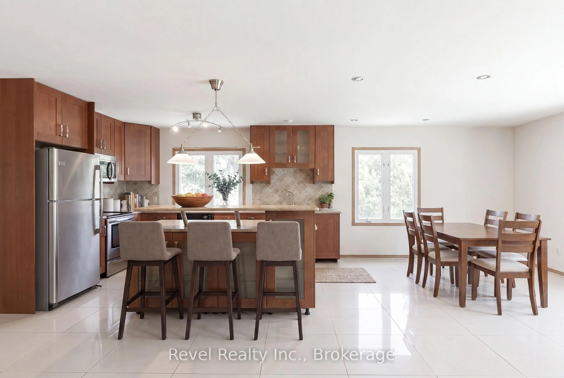 Photo 75 of 75 Meachin Drive, Kawartha Lakes, Verulam — HOMEH