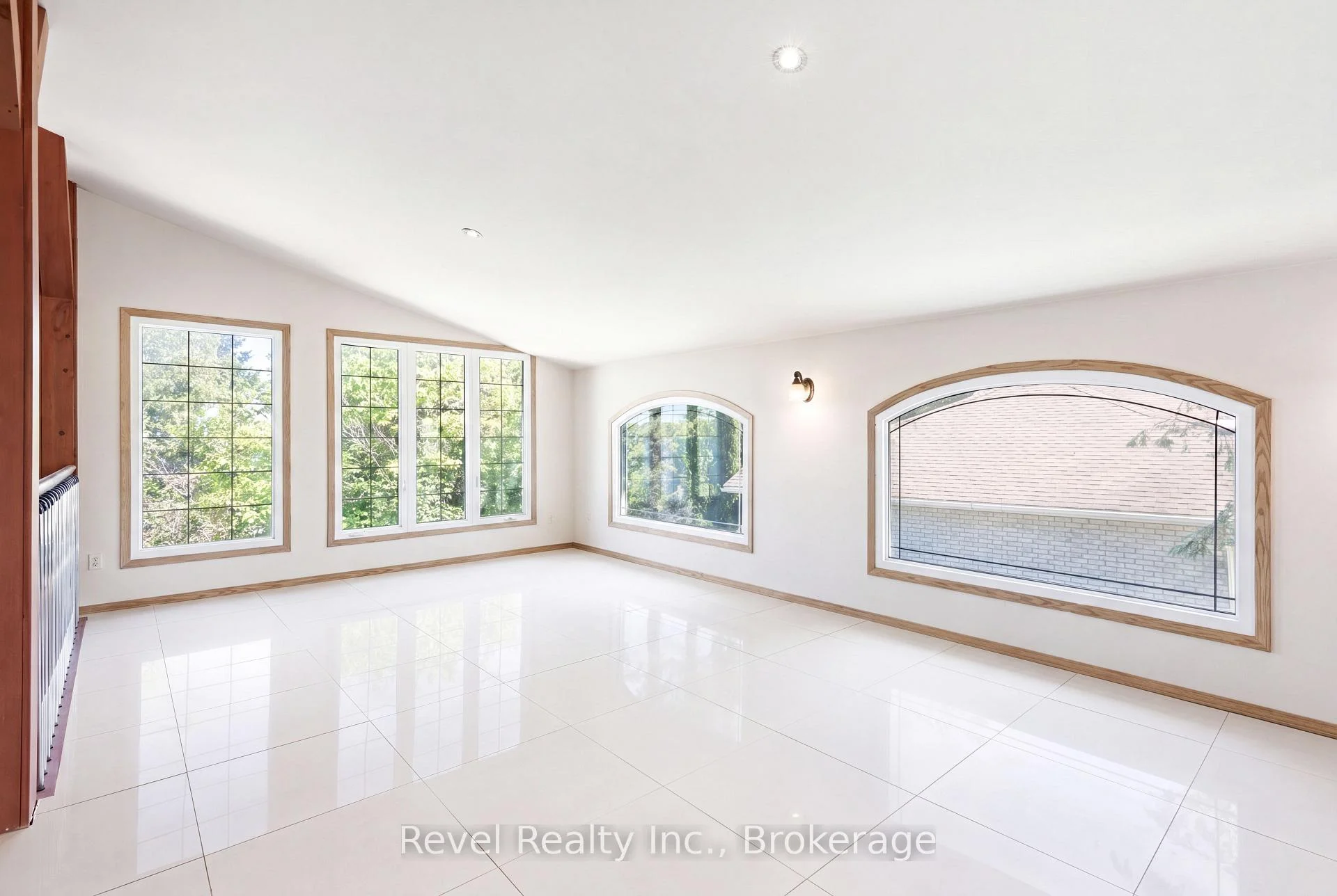 Photo 82 of 75 Meachin Drive, Kawartha Lakes, Verulam — HOMEH