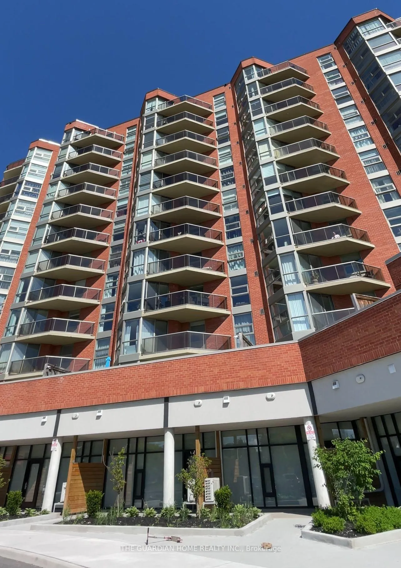 Front of Unit 518, 10 Dean Park Road