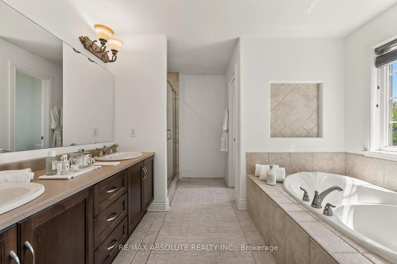Photo 36 of 414 Landswood Way, Ottawa, Stittsville (South) — HOMEH