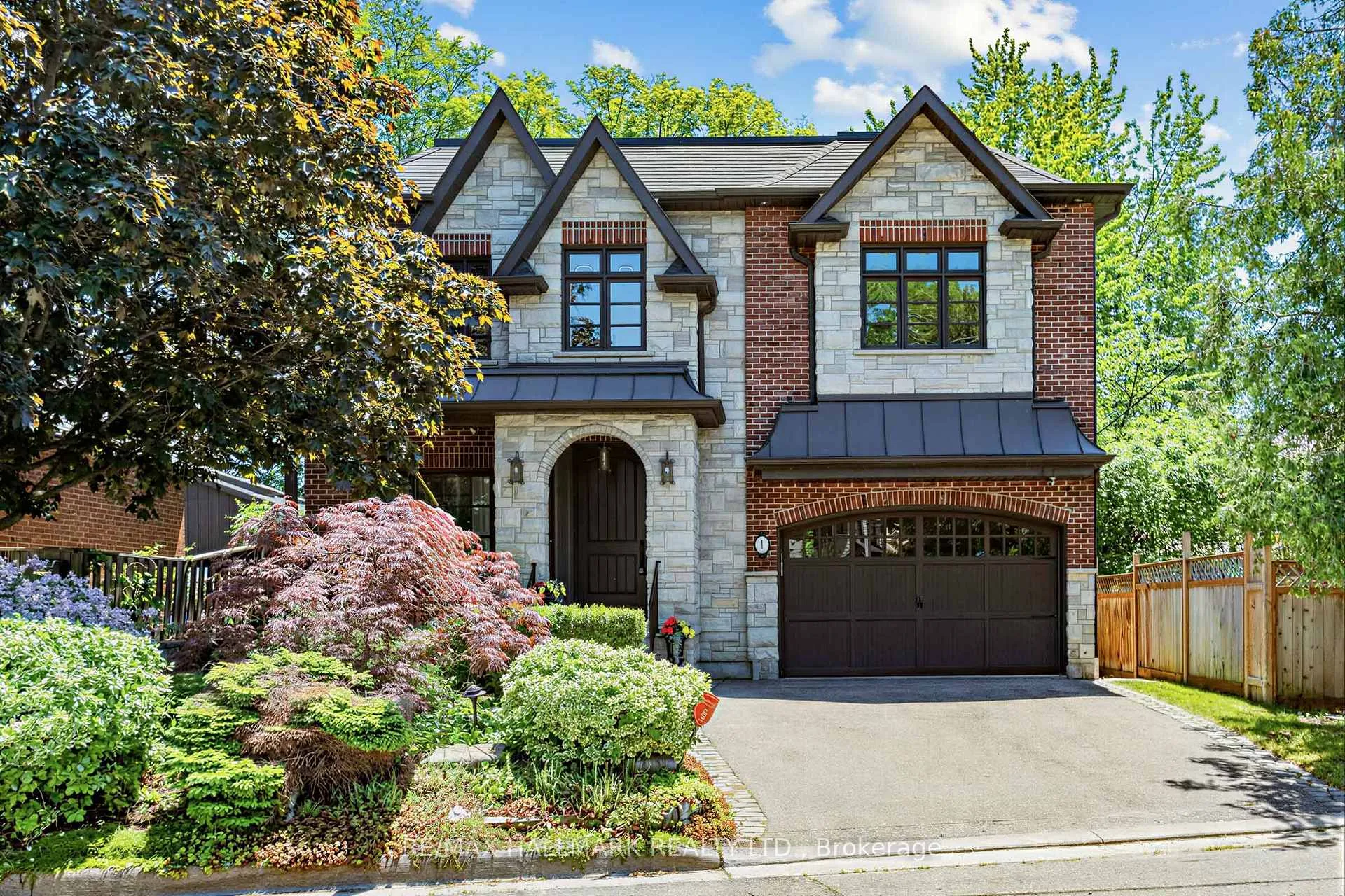 Photo 1 of 1 Dustan Crescent, Toronto, East York — HOMEH