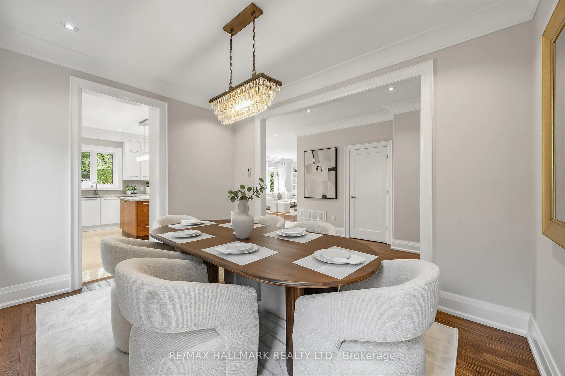 Photo 6 of 1 Dustan Crescent, Toronto, East York — HOMEH