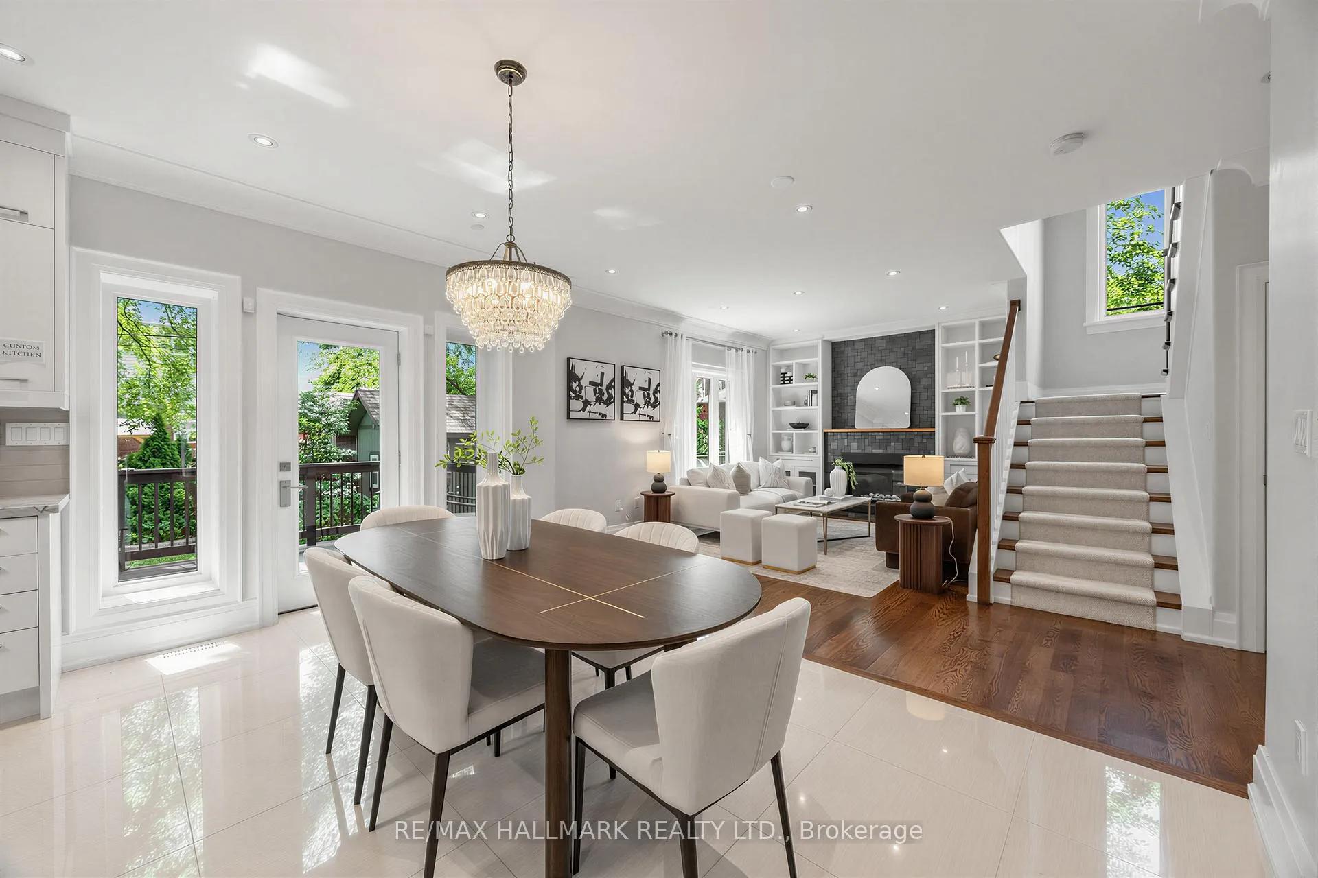 Photo 7 of 1 Dustan Crescent, Toronto, East York — HOMEH