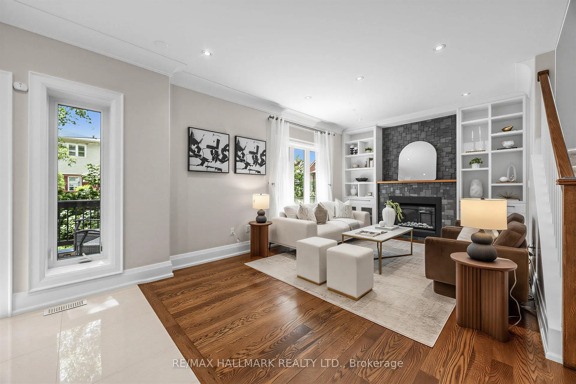 Photo 15 of 1 Dustan Crescent, Toronto, East York — HOMEH