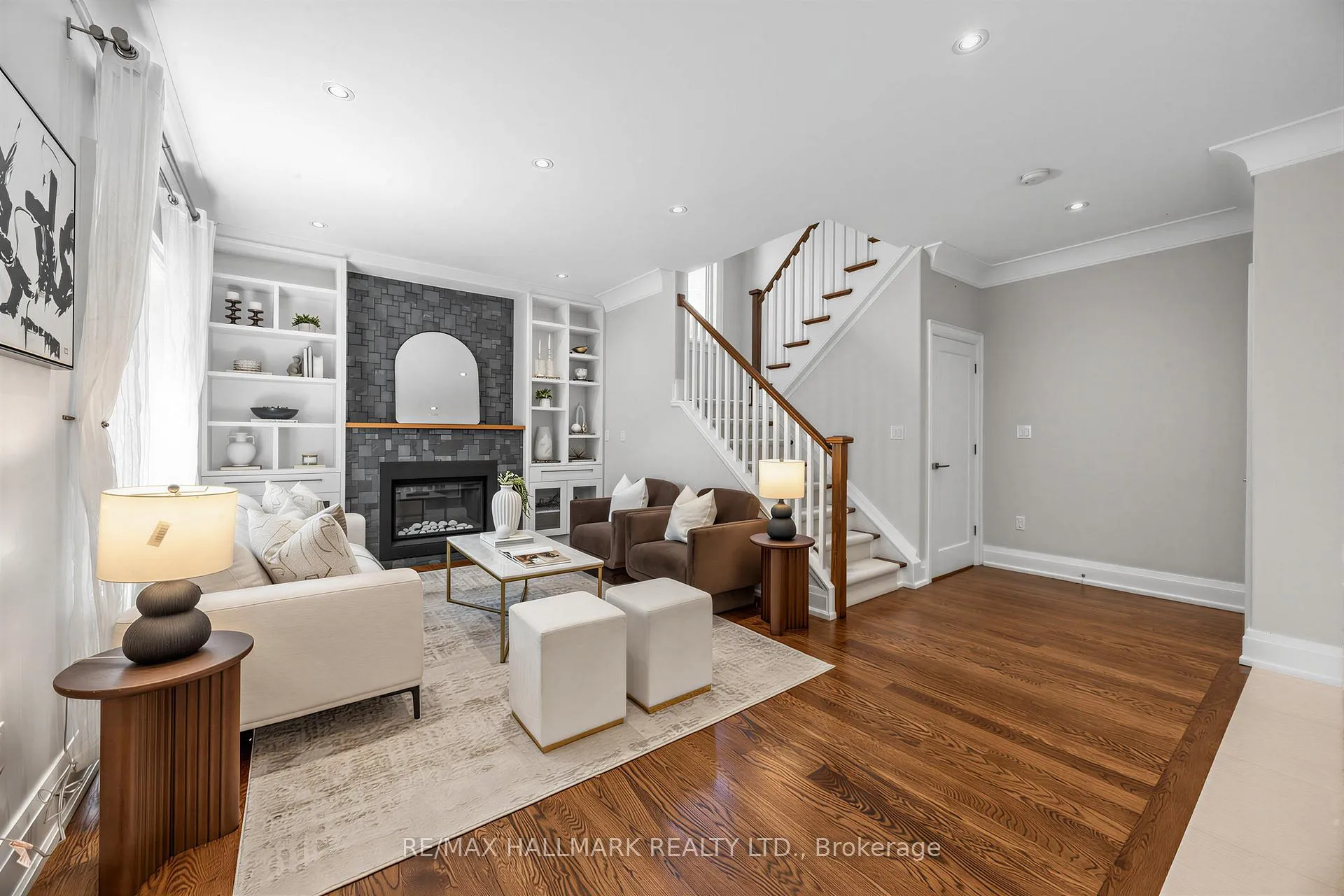 Photo 17 of 1 Dustan Crescent, Toronto, East York — HOMEH