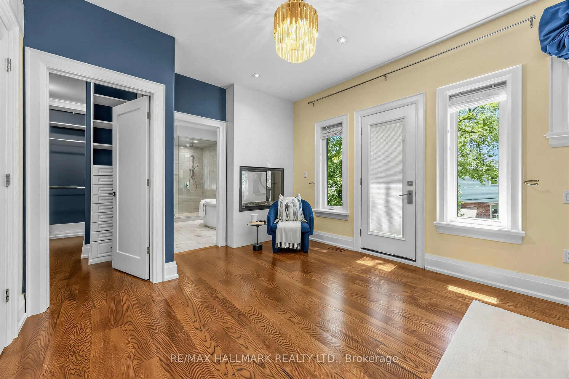 Photo 25 of 1 Dustan Crescent, Toronto, East York — HOMEH