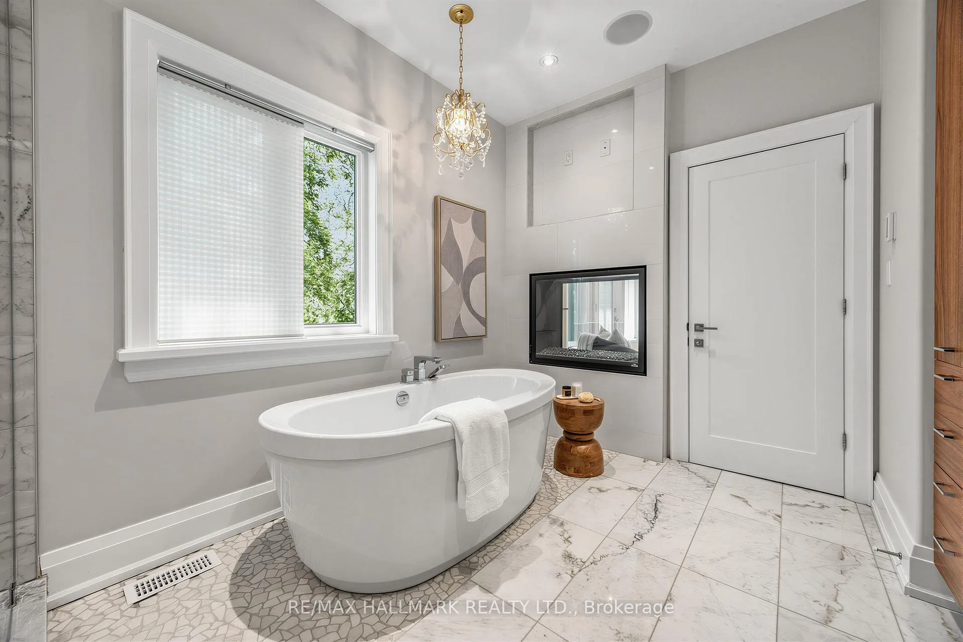 Photo 27 of 1 Dustan Crescent, Toronto, East York — HOMEH