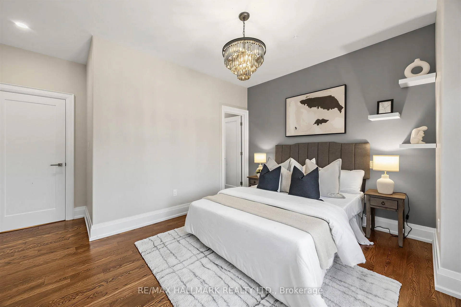 Photo 32 of 1 Dustan Crescent, Toronto, East York — HOMEH
