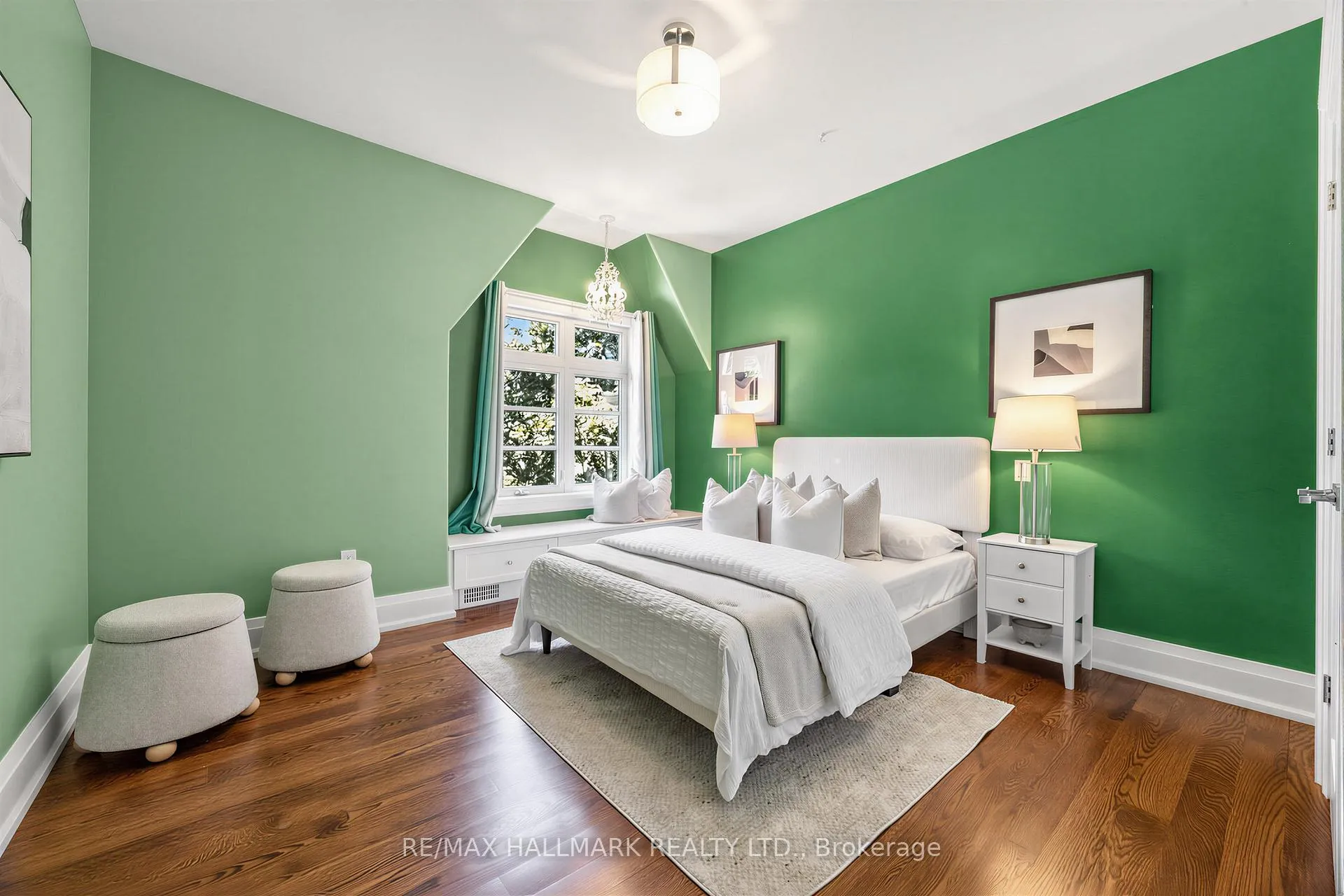 Photo 33 of 1 Dustan Crescent, Toronto, East York — HOMEH