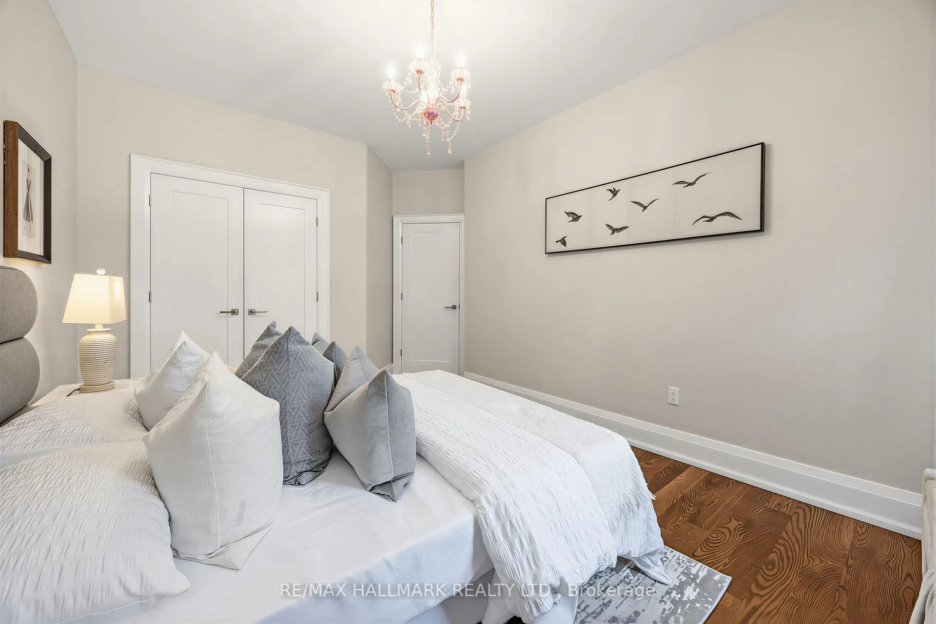 Photo 37 of 1 Dustan Crescent, Toronto, East York — HOMEH