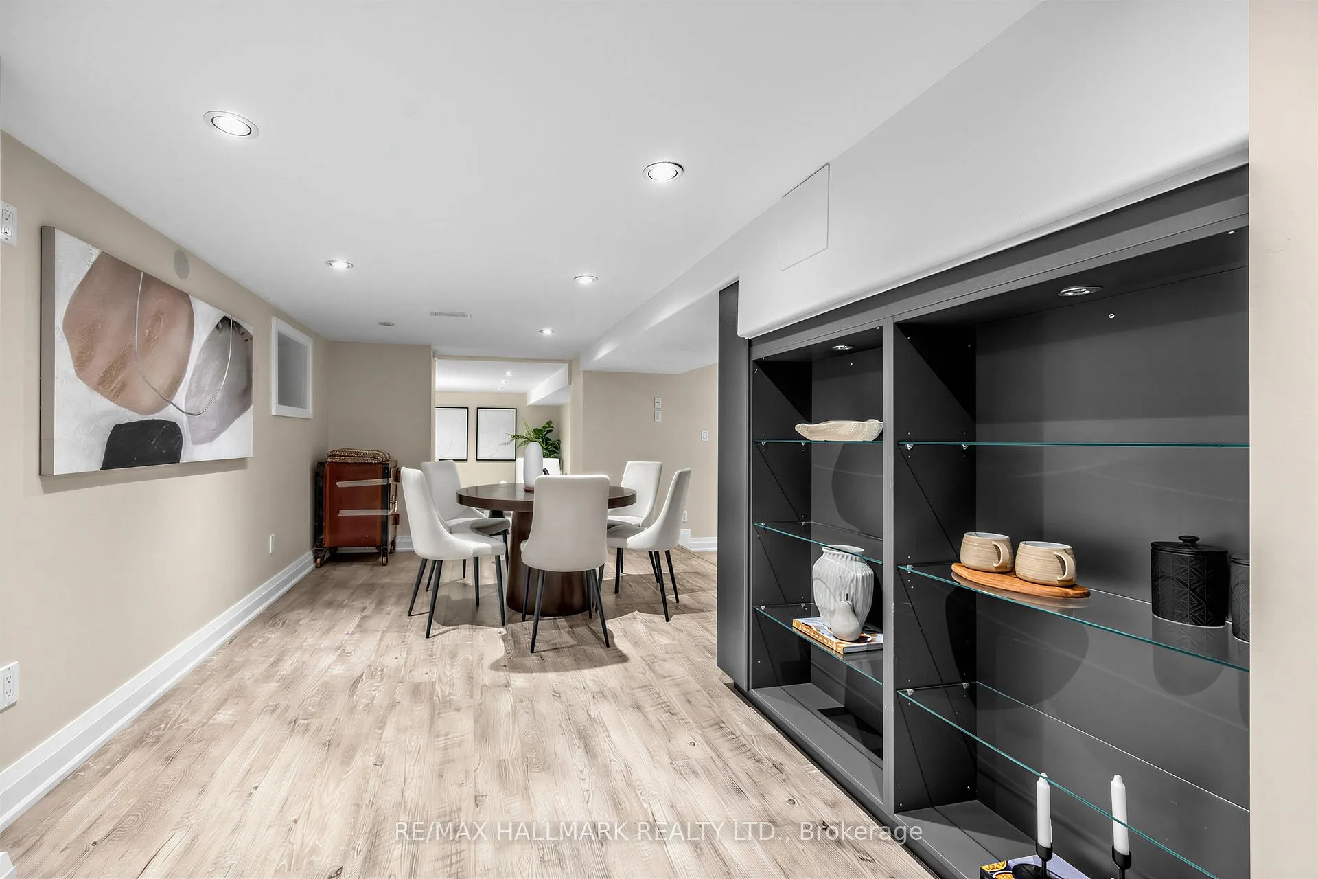 Photo 43 of 1 Dustan Crescent, Toronto, East York — HOMEH