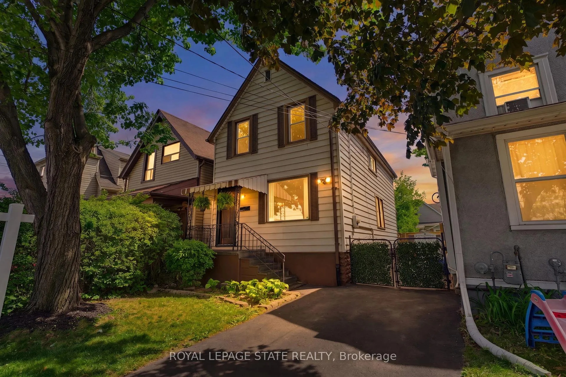 Photo 1 of 124 Campbell Avenue, Hamilton, Crown Point — HOMEH