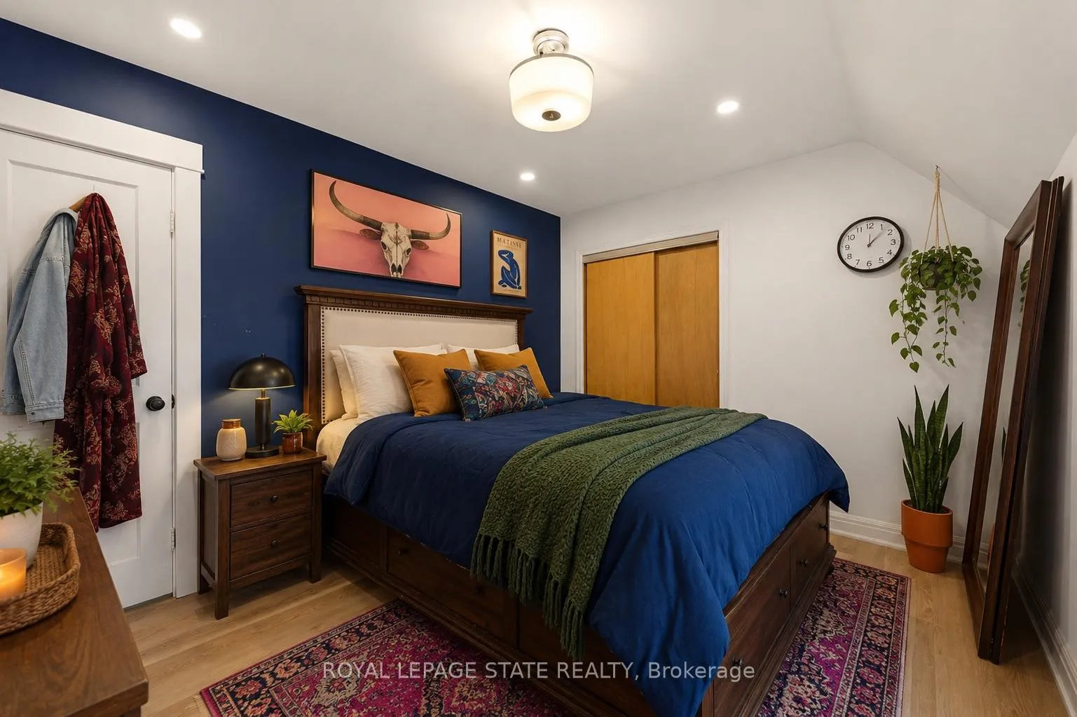 Photo 14 of 124 Campbell Avenue, Hamilton, Crown Point — HOMEH