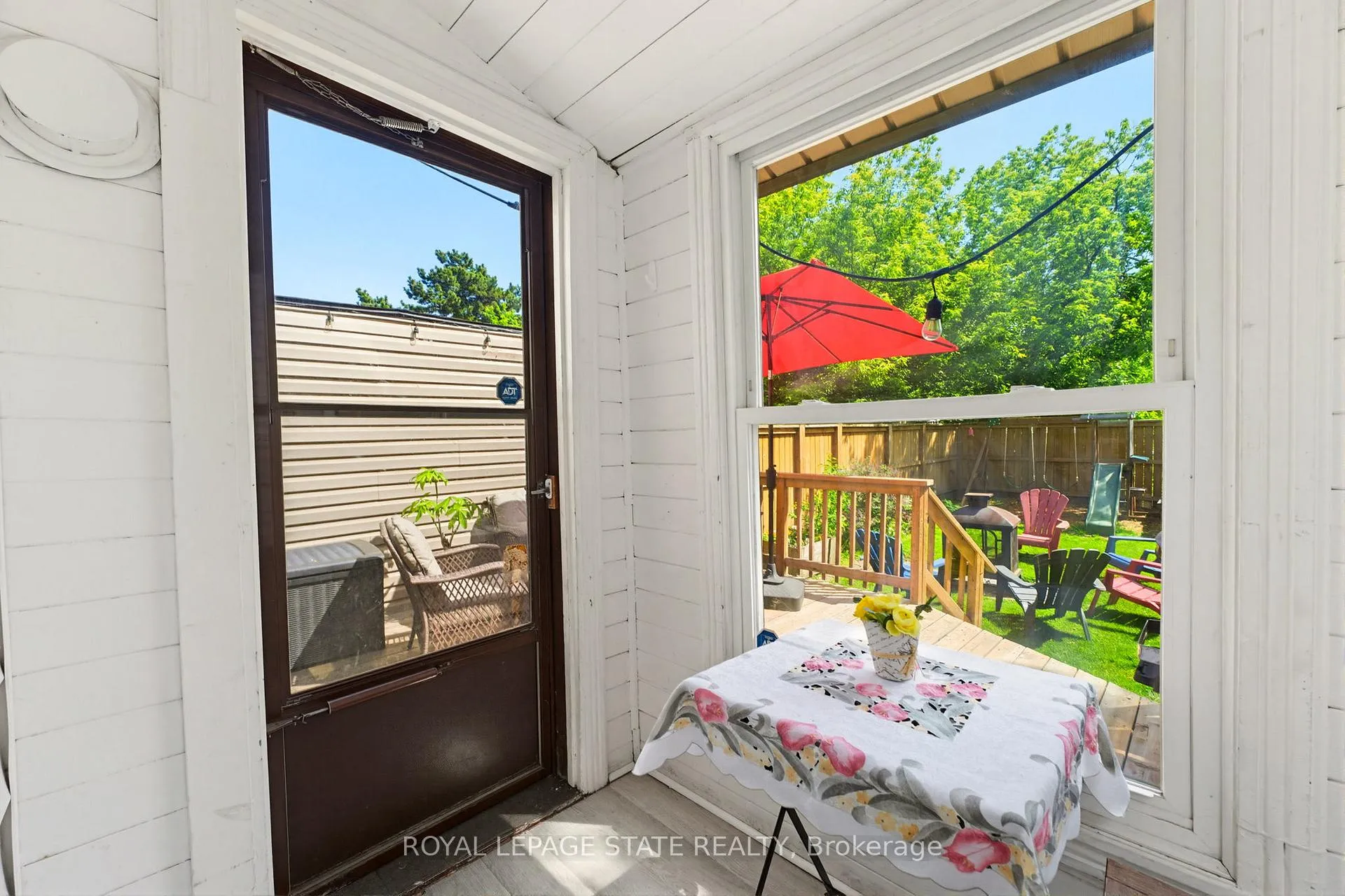 Photo 23 of 124 Campbell Avenue, Hamilton, Crown Point — HOMEH