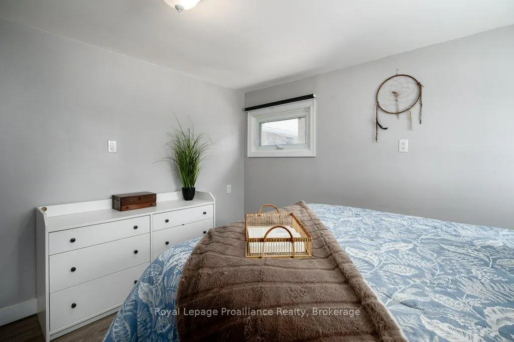 Photo 24 of 327 Sidney Street, Quinte West, Trenton Ward — HOMEH