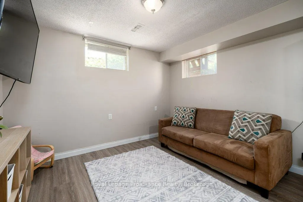 Photo 33 of 327 Sidney Street, Quinte West, Trenton Ward — HOMEH