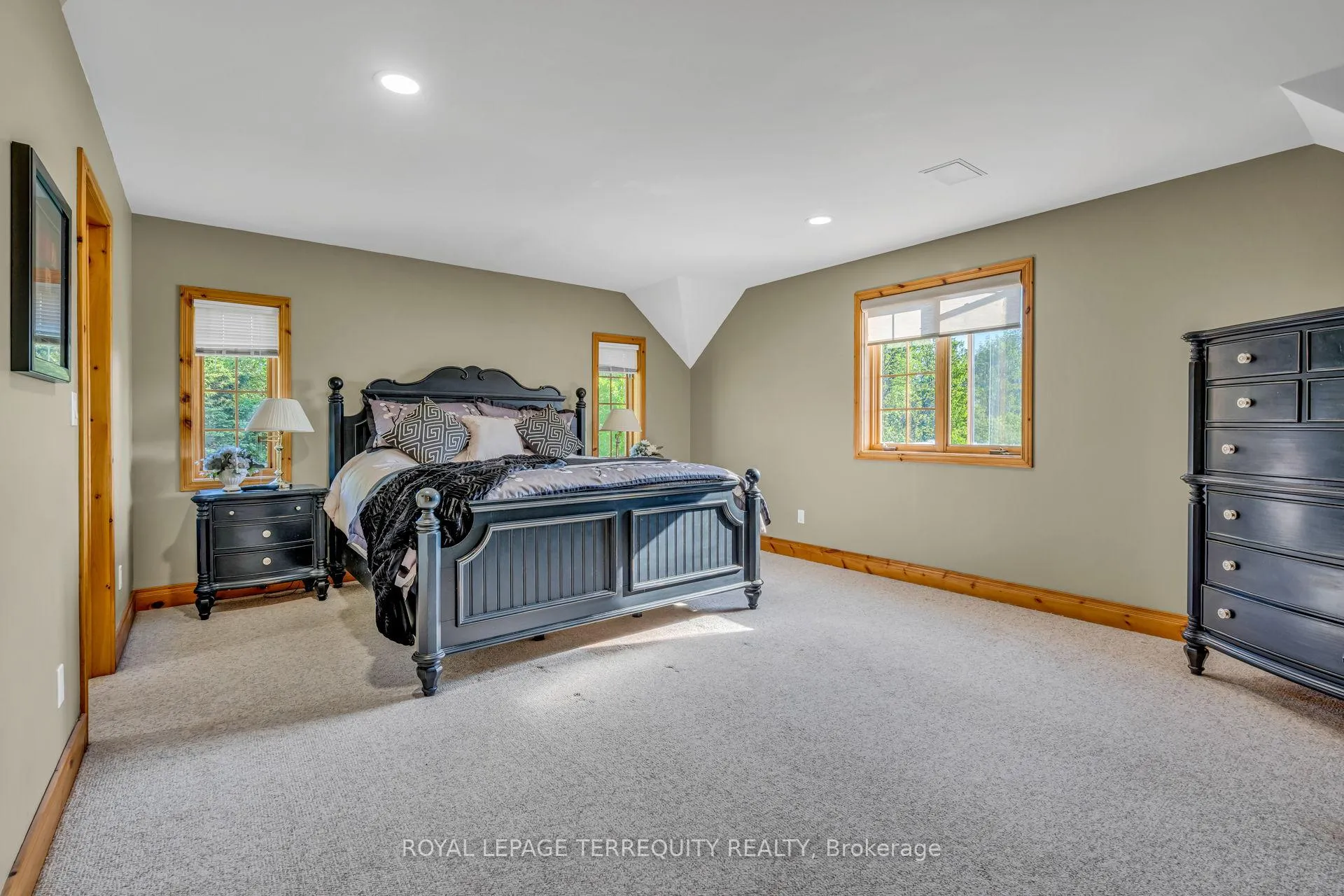 Photo 27 of 516452 7th Line, Blue Mountains — HOMEH