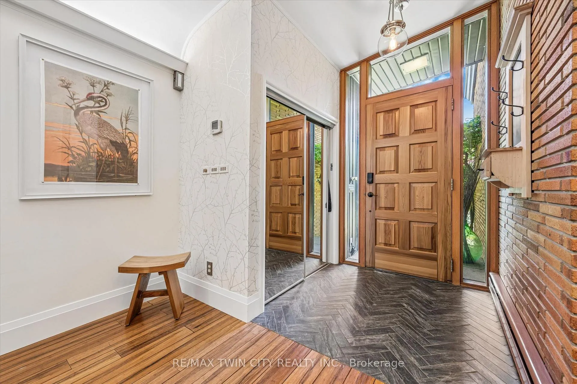 Photo 7 of 16 Parkwood Drive, Cambridge, Blair Road — HOMEH