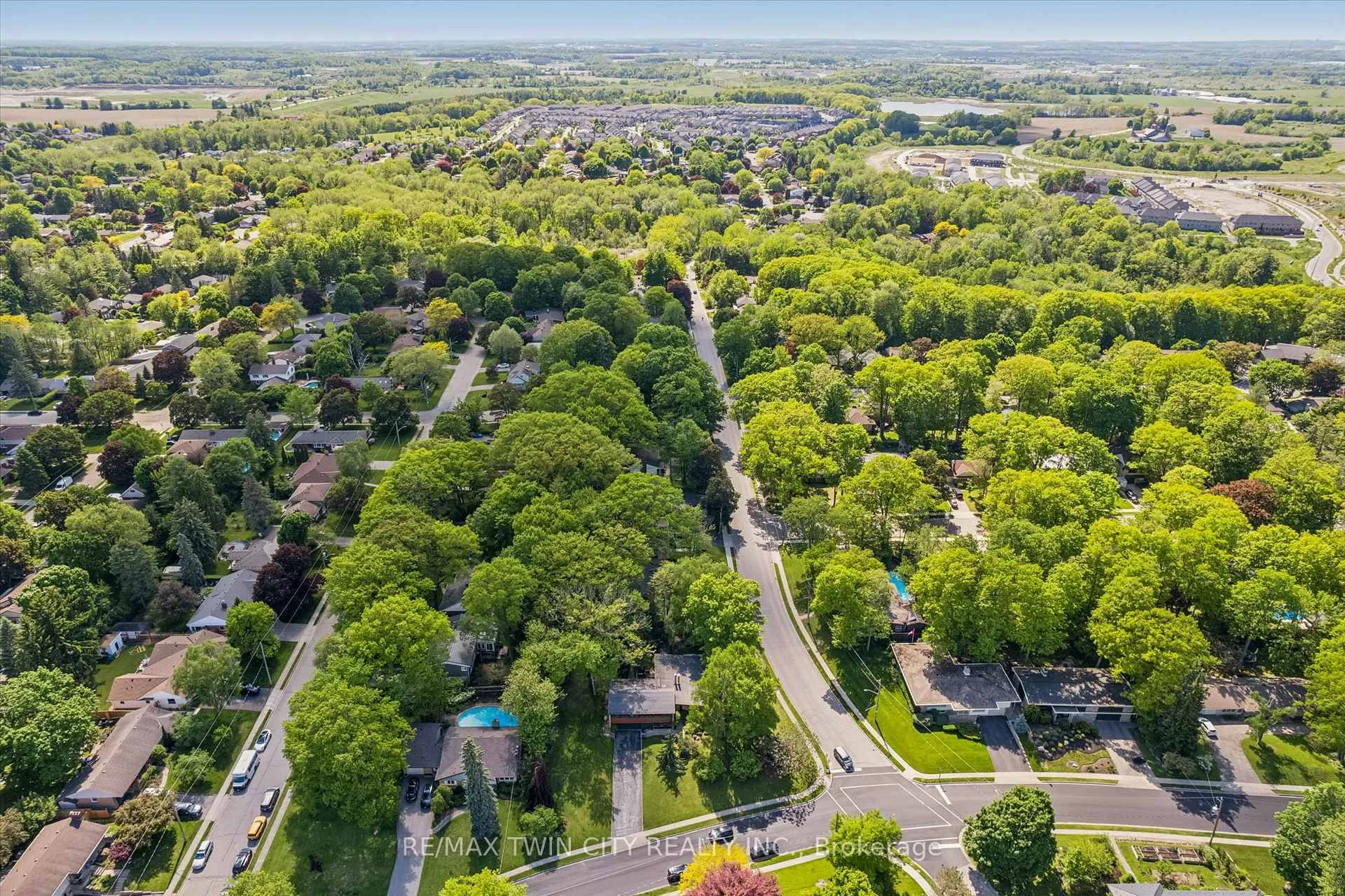 Photo 43 of 16 Parkwood Drive, Cambridge, Blair Road — HOMEH